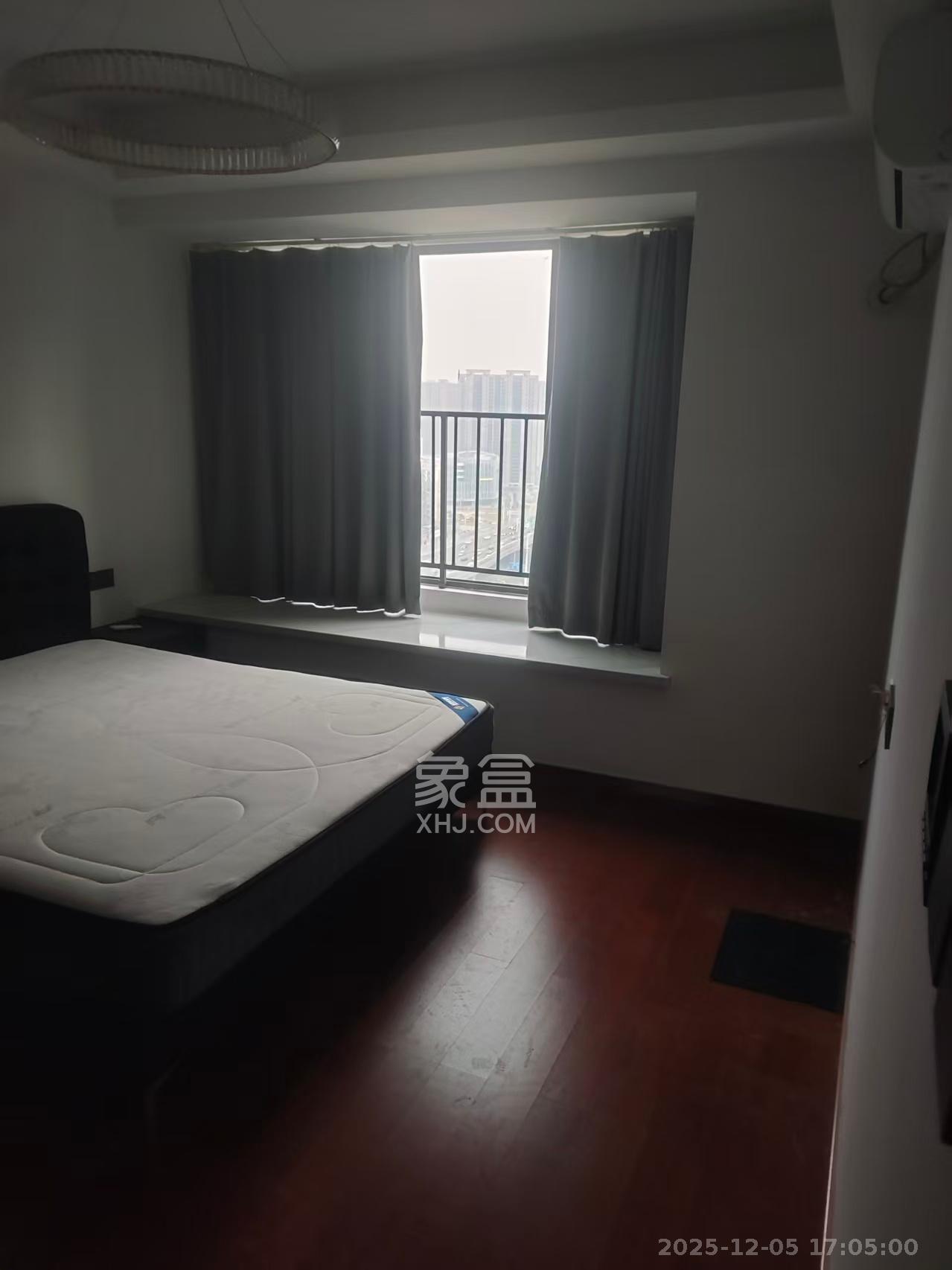 旭辉雨花郡 4室2厅2卫 6500.0元/月 旭辉雨花郡 4室2厅2卫 6500.0元/月室内图