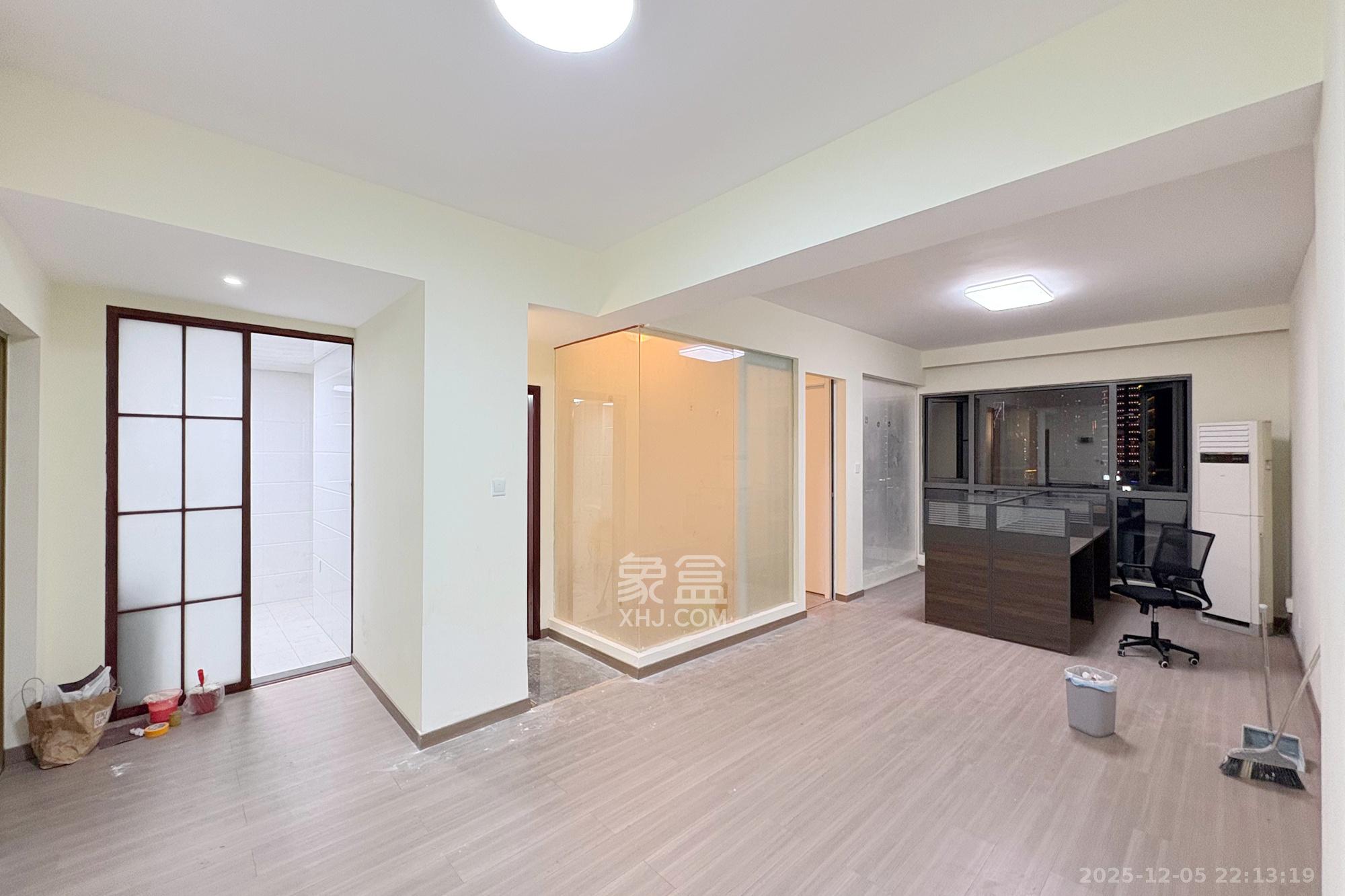 金烨融府 2室1厅1卫 100.0万 金烨融府 2室1厅1卫 100.0万客厅