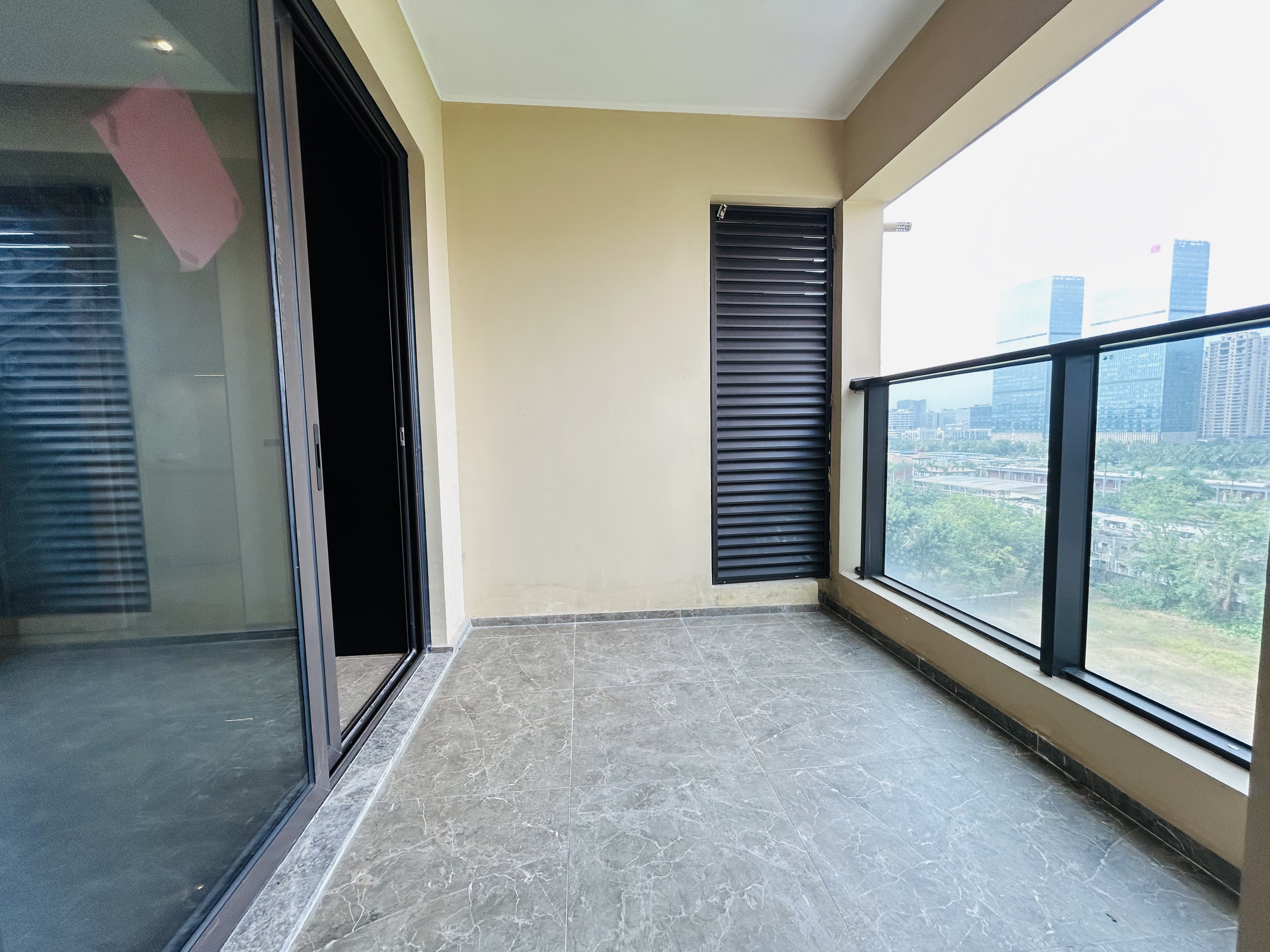 融创海口一号 3室2厅2卫 4300.0元/月 融创海口一号 3室2厅2卫 4300.0元/月室内图