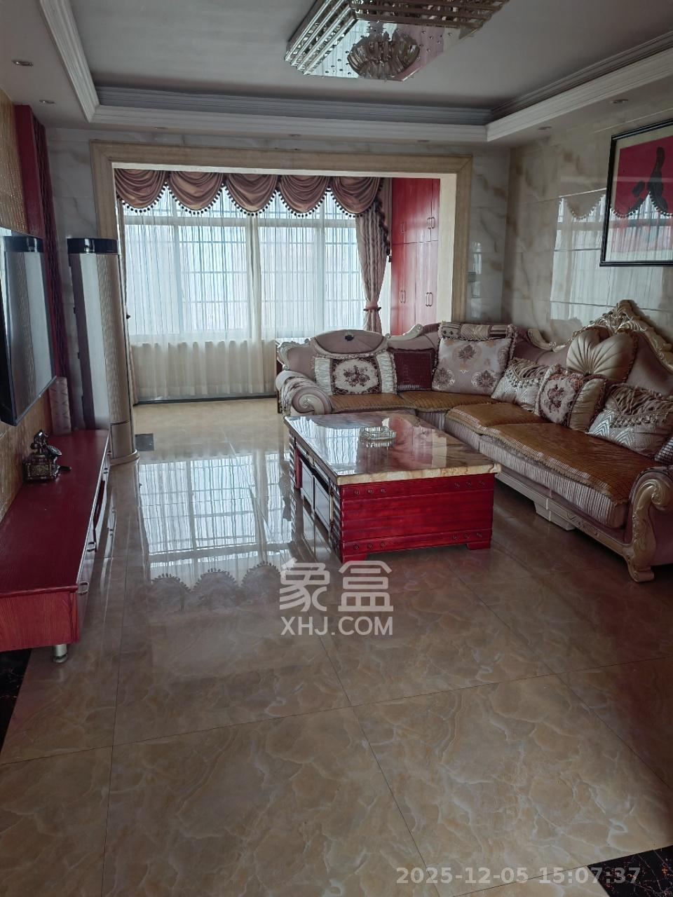 康桥长郡  4室2厅1卫    3000.0元/月