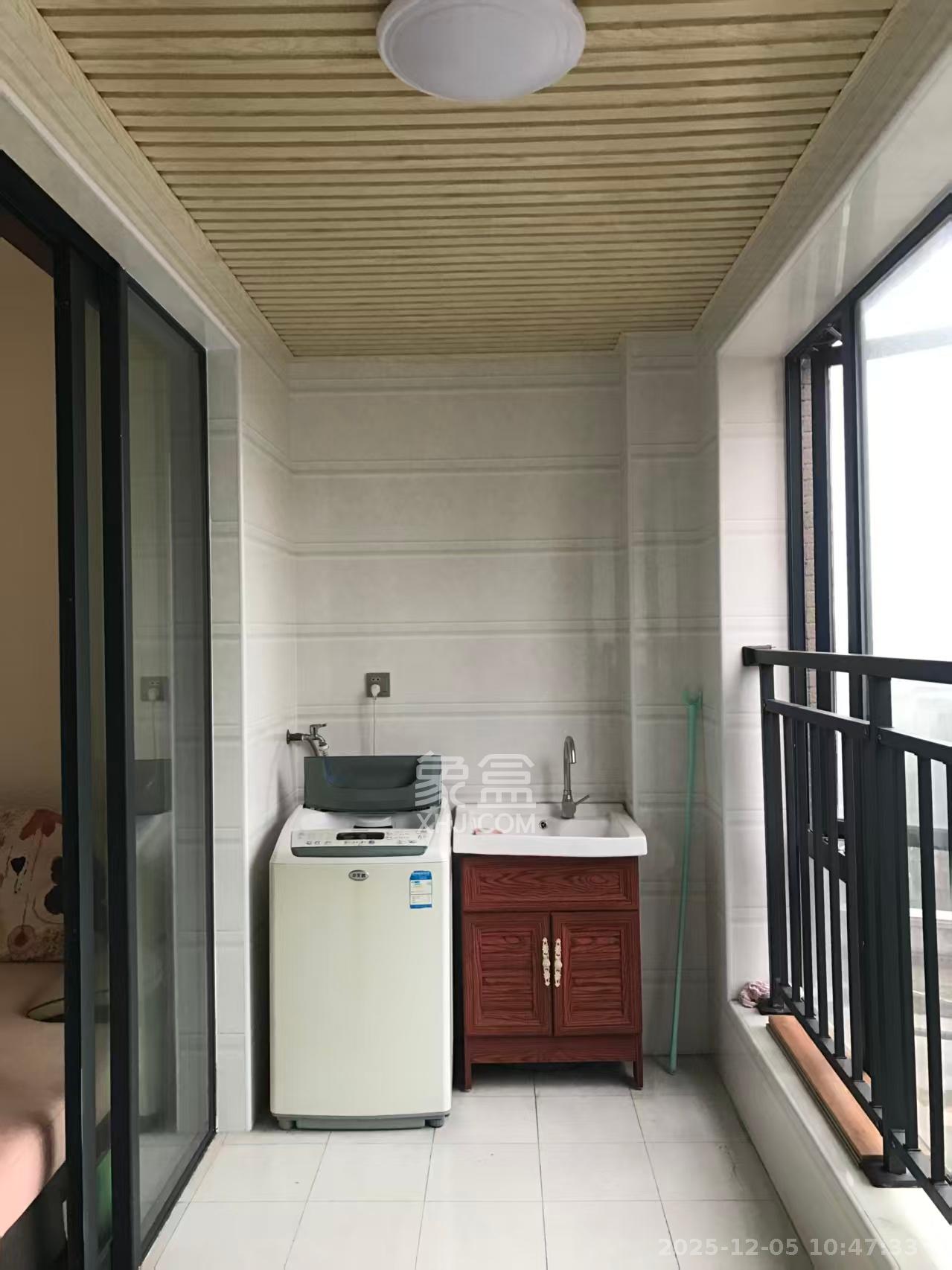 长房天翼未来城 3室2厅2卫 3400.0元/月 长房天翼未来城 3室2厅2卫 3400.0元/月室内图