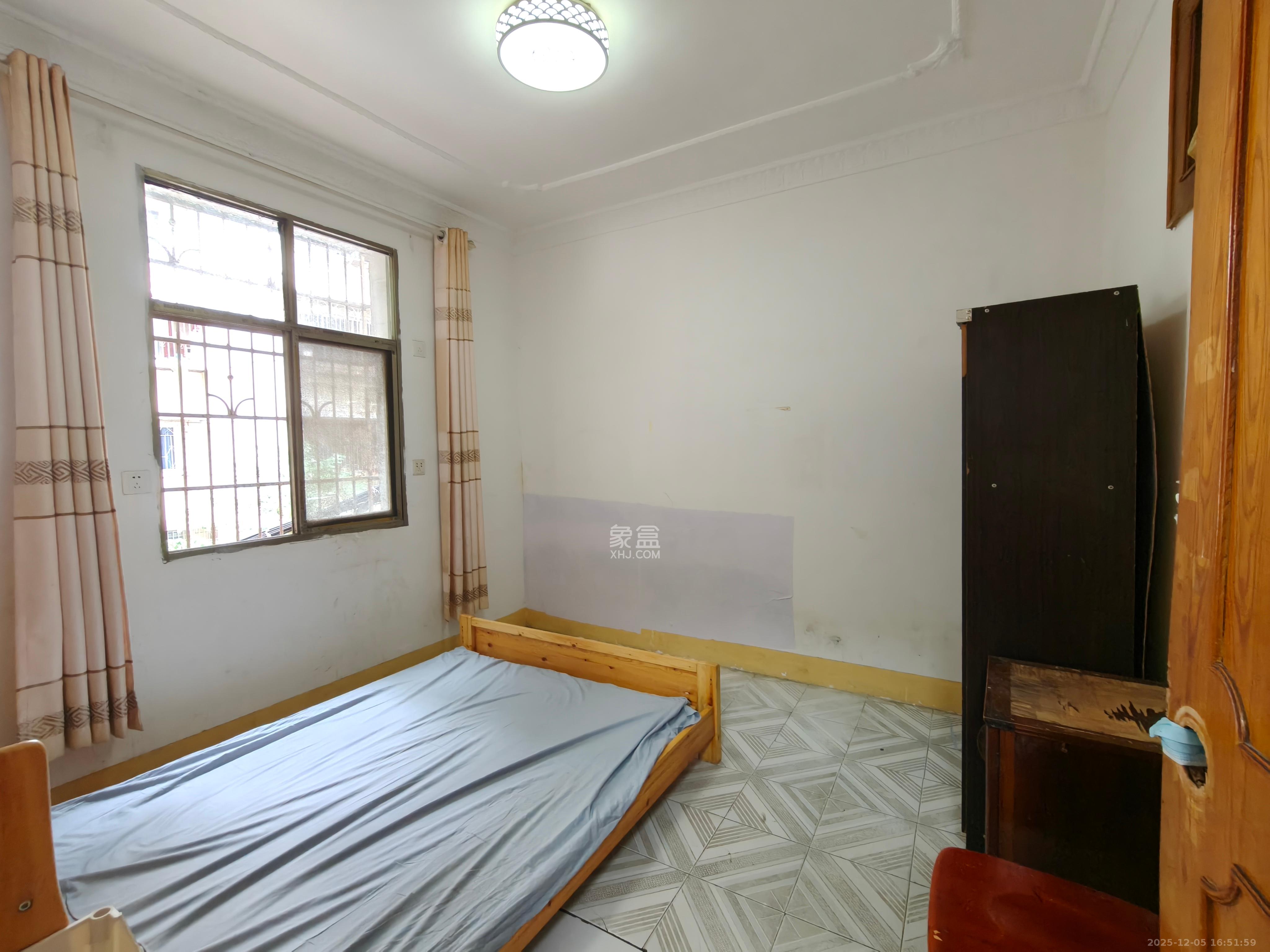 妹子山社区(曙光社区) 3室1厅1卫 1200.0元/月 妹子山社区(曙光社区) 3室1厅1卫 1200.0元/月室内图