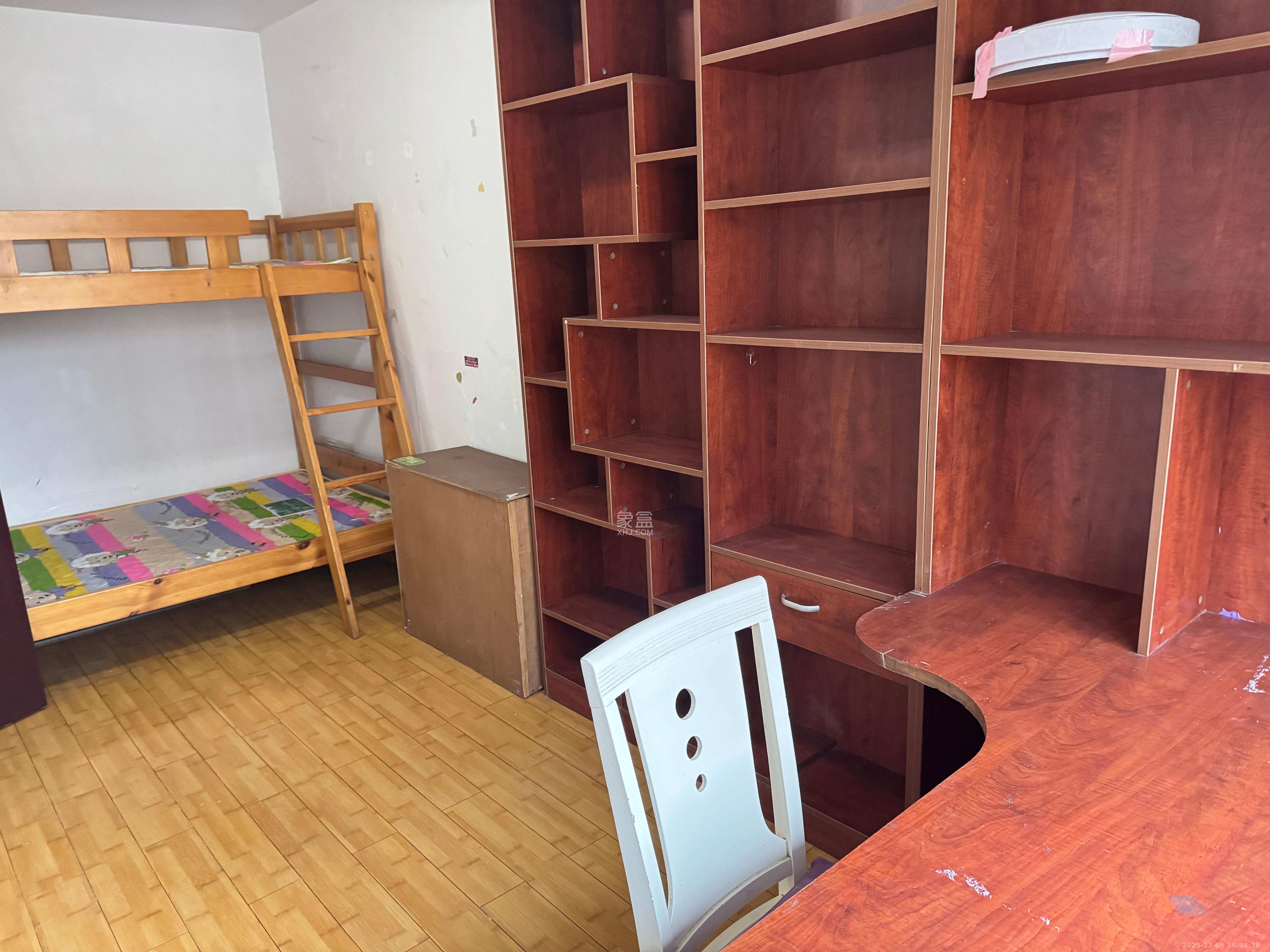 西城龙庭 3室2厅1卫 1800.0元/月 西城龙庭 3室2厅1卫 1800.0元/月室内图