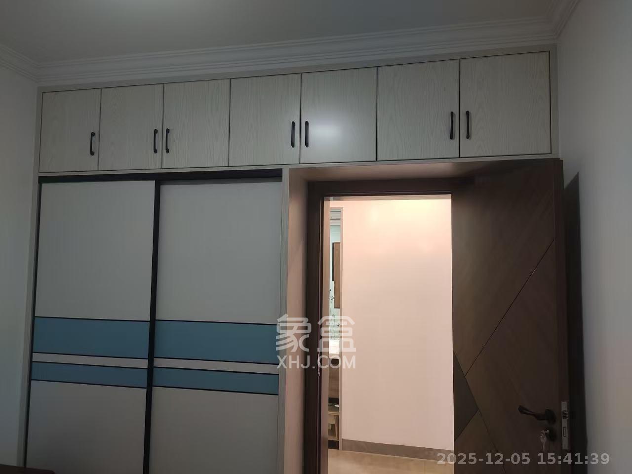 星城新宇川河苑  3室2厅2卫    2400.0元/月