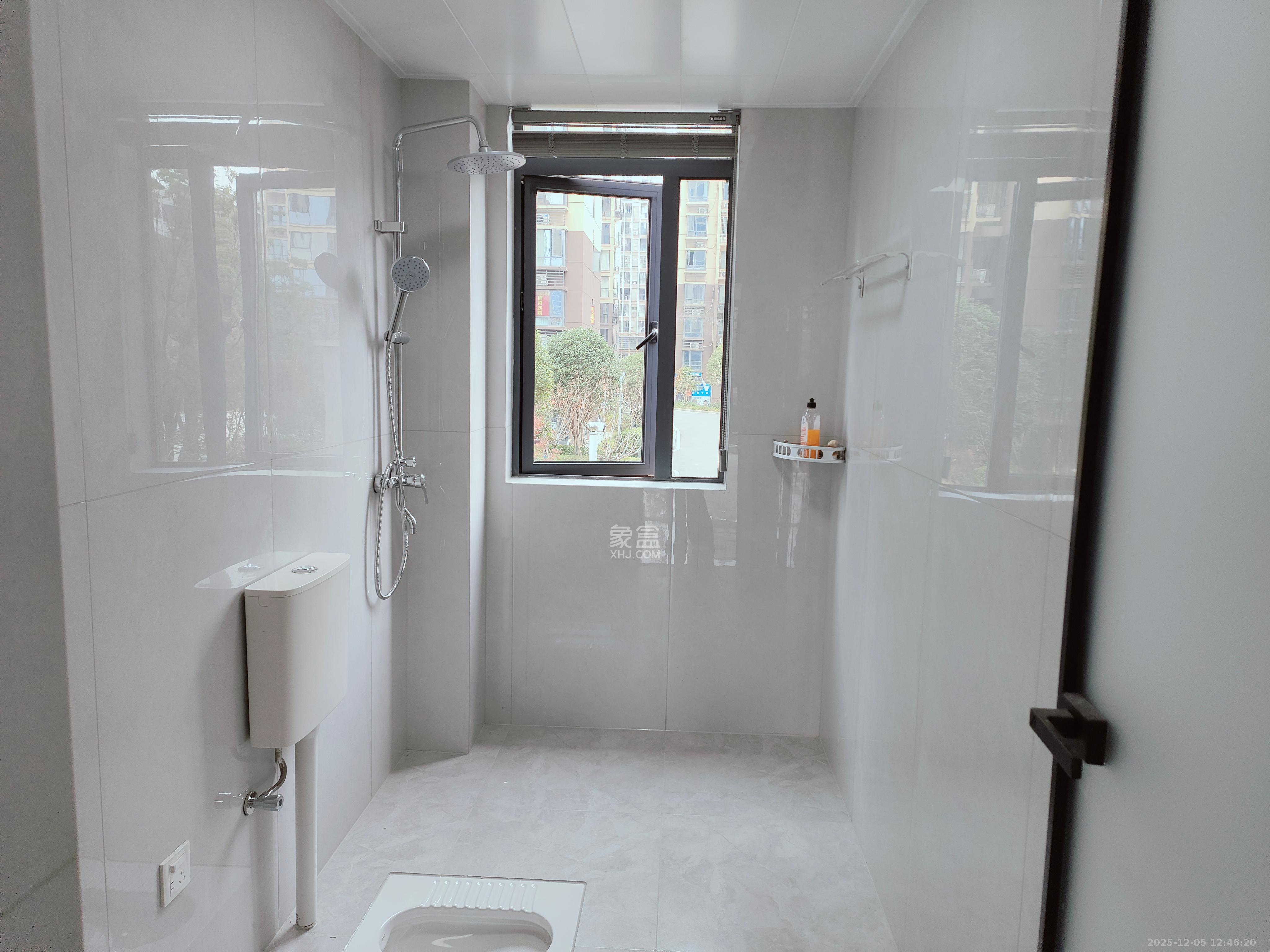 先锋新宇 3室2厅2卫 2200.0元/月 先锋新宇 3室2厅2卫 2200.0元/月室内图