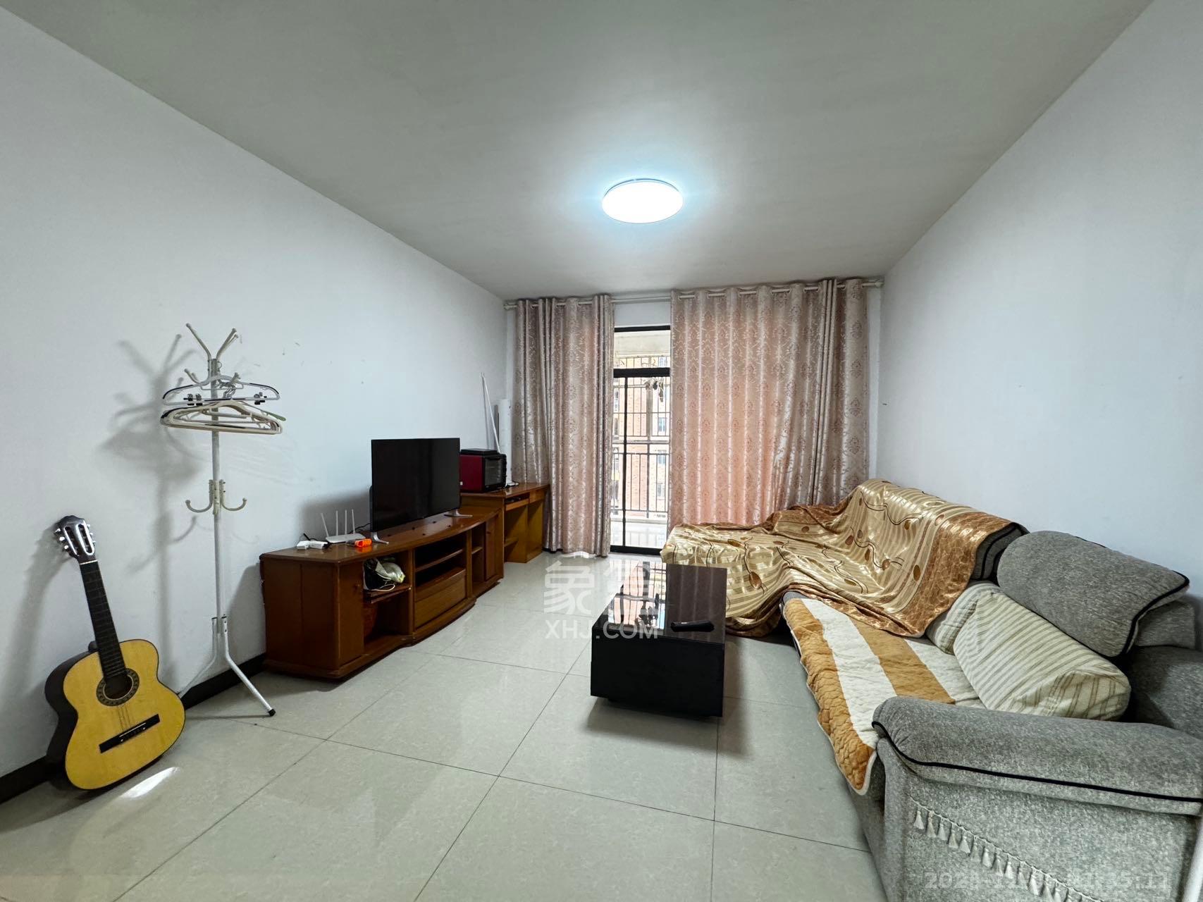 翡翠云天 3室2厅2卫 1800.0元/月 翡翠云天 3室2厅2卫 1800.0元/月室内图