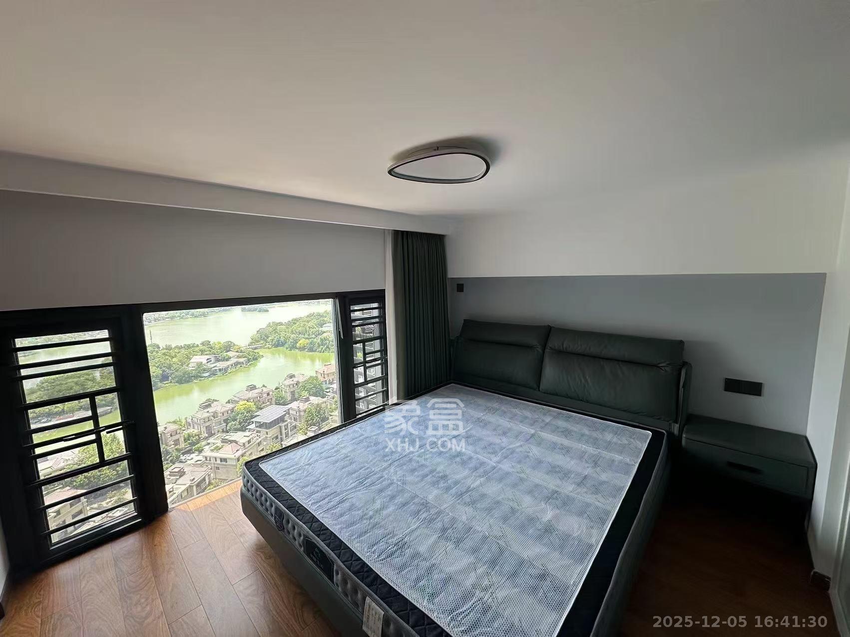 藏珑湖上公馆  2室2厅2卫    2800.0元/月室内图