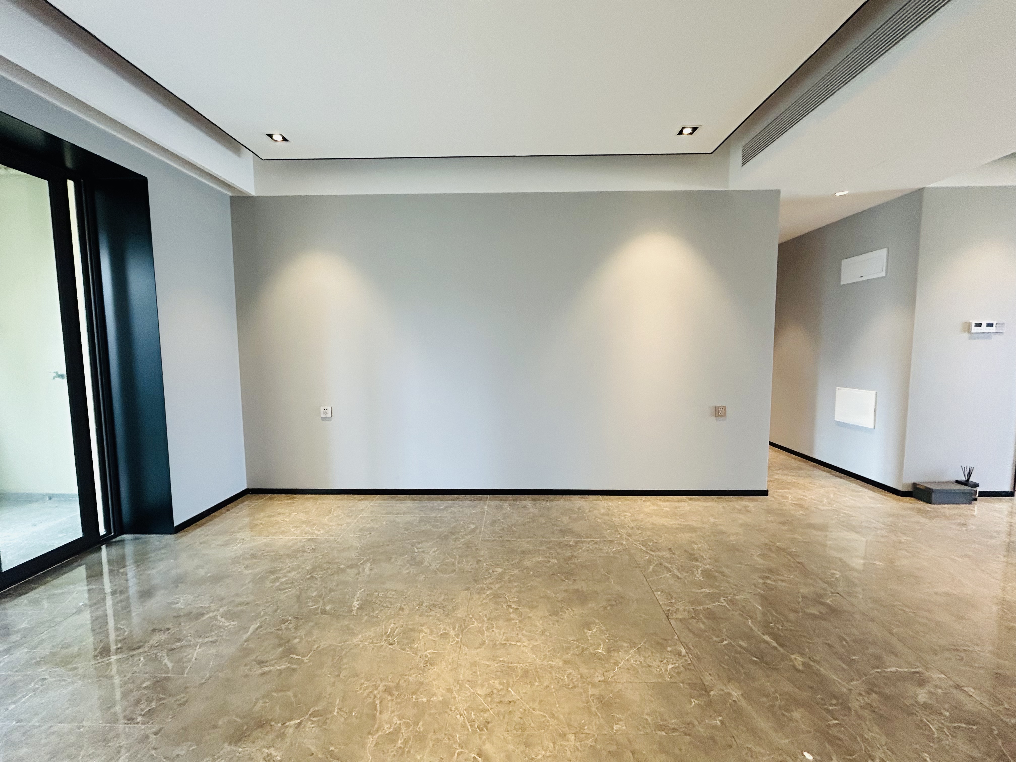 融创海口一号  3室2厅2卫    4300.0元/月室内图