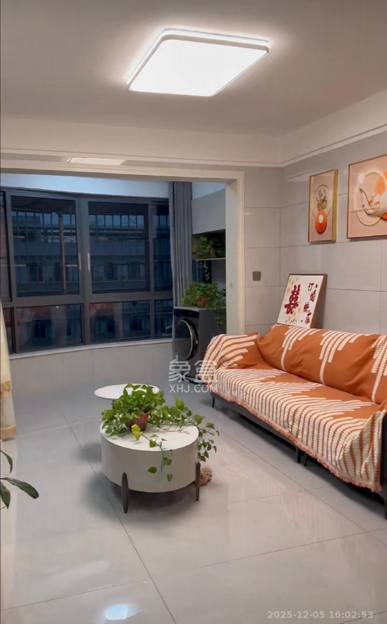 嘉雨兴园 2室1厅1卫 2700.0元/月 嘉雨兴园 2室1厅1卫 2700.0元/月室内图