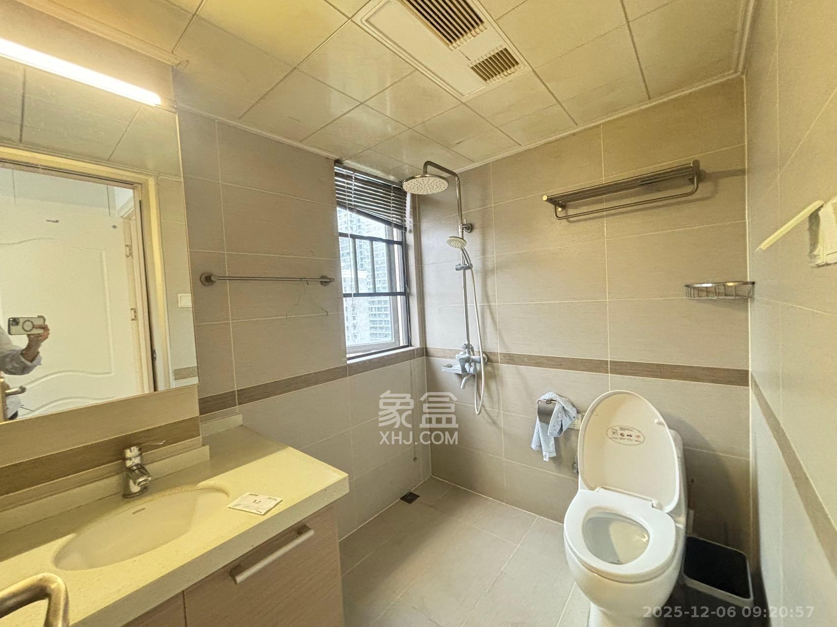 建发中央悦府  4室2厅2卫    4300.0元/月室内图