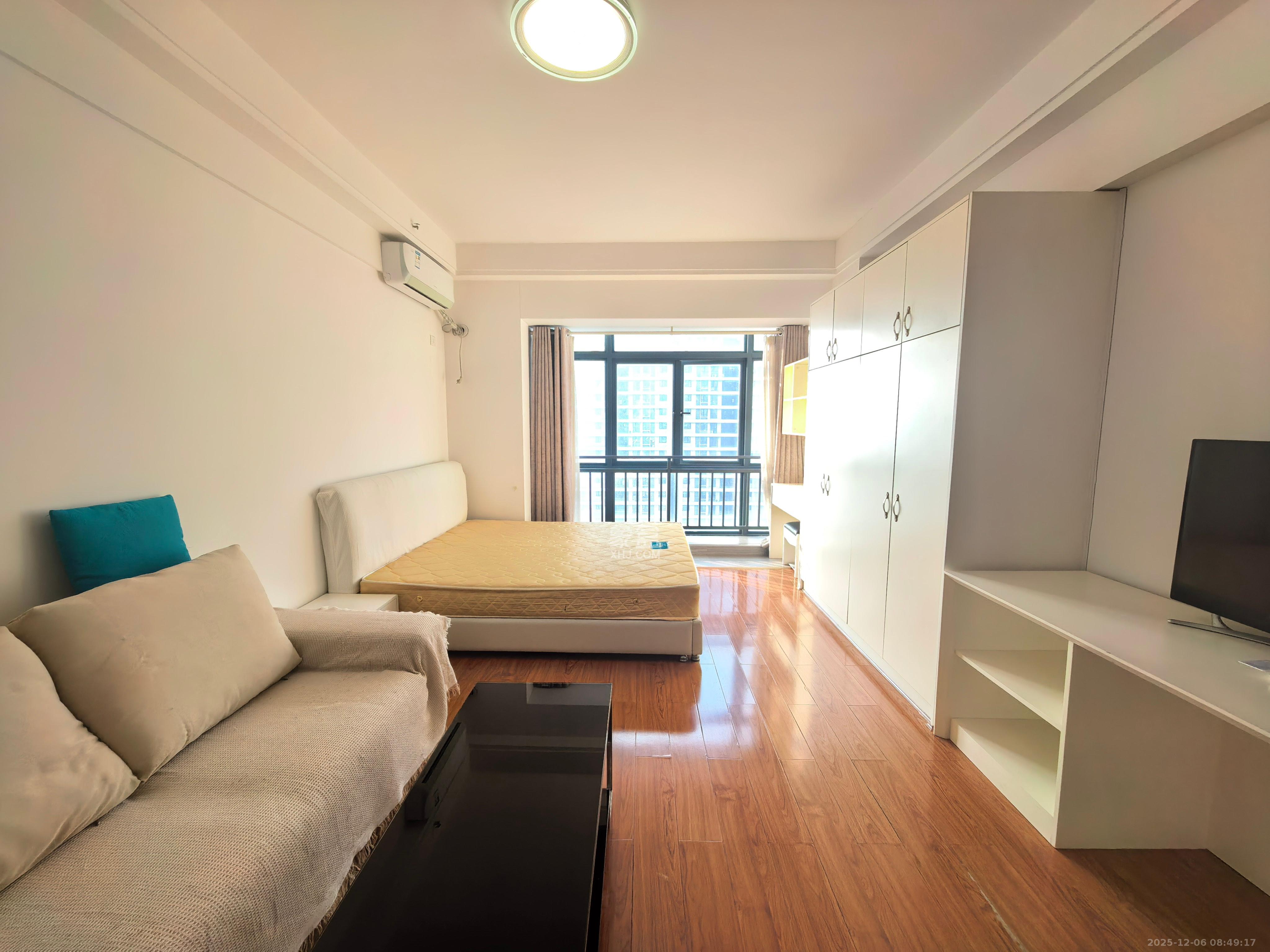 方略城市广场  1室1厅1卫    1400.0元/月室内图1