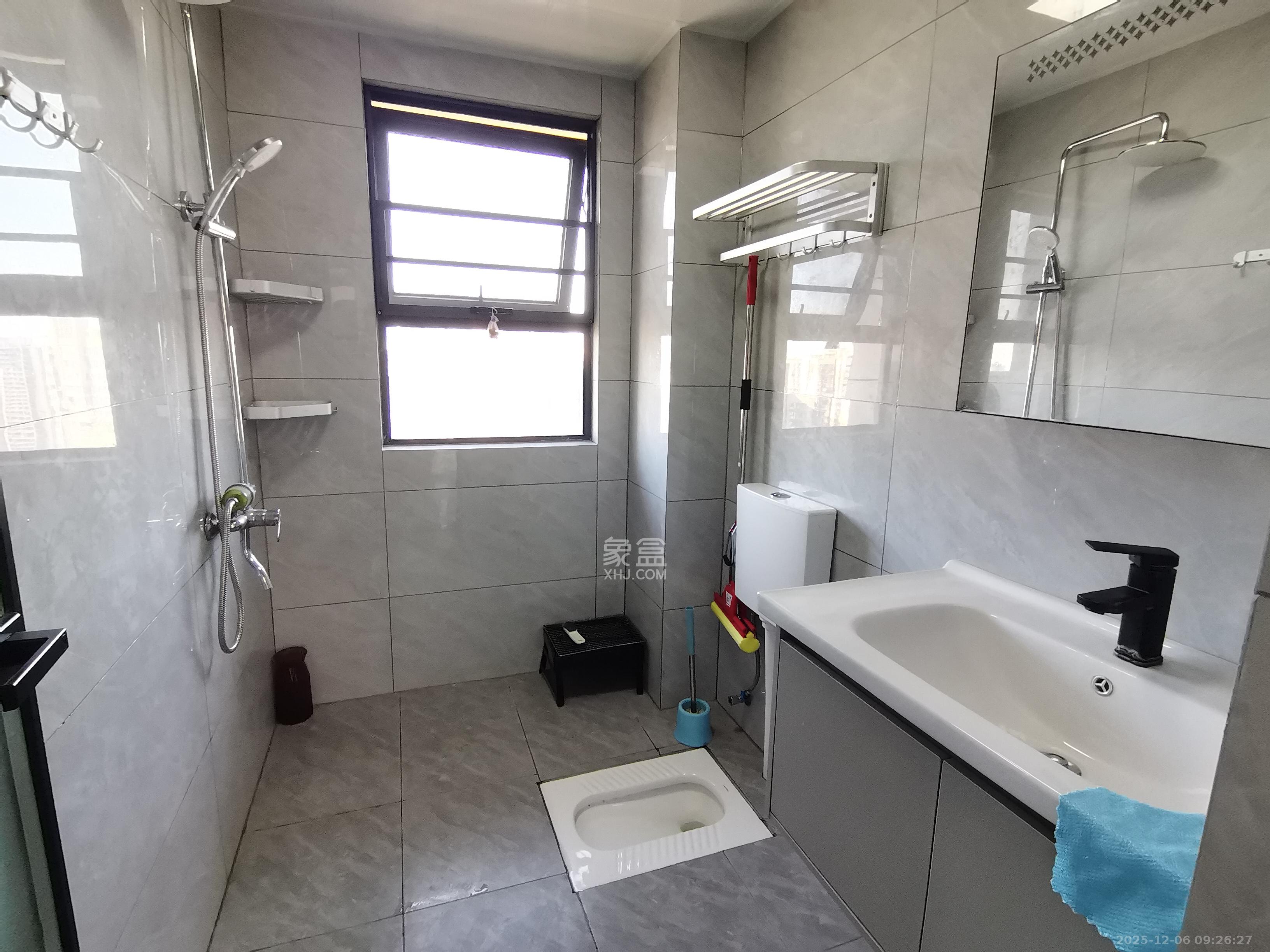 明发阅江悦府 3室2厅2卫 2300.0元/月 明发阅江悦府 3室2厅2卫 2300.0元/月室内图