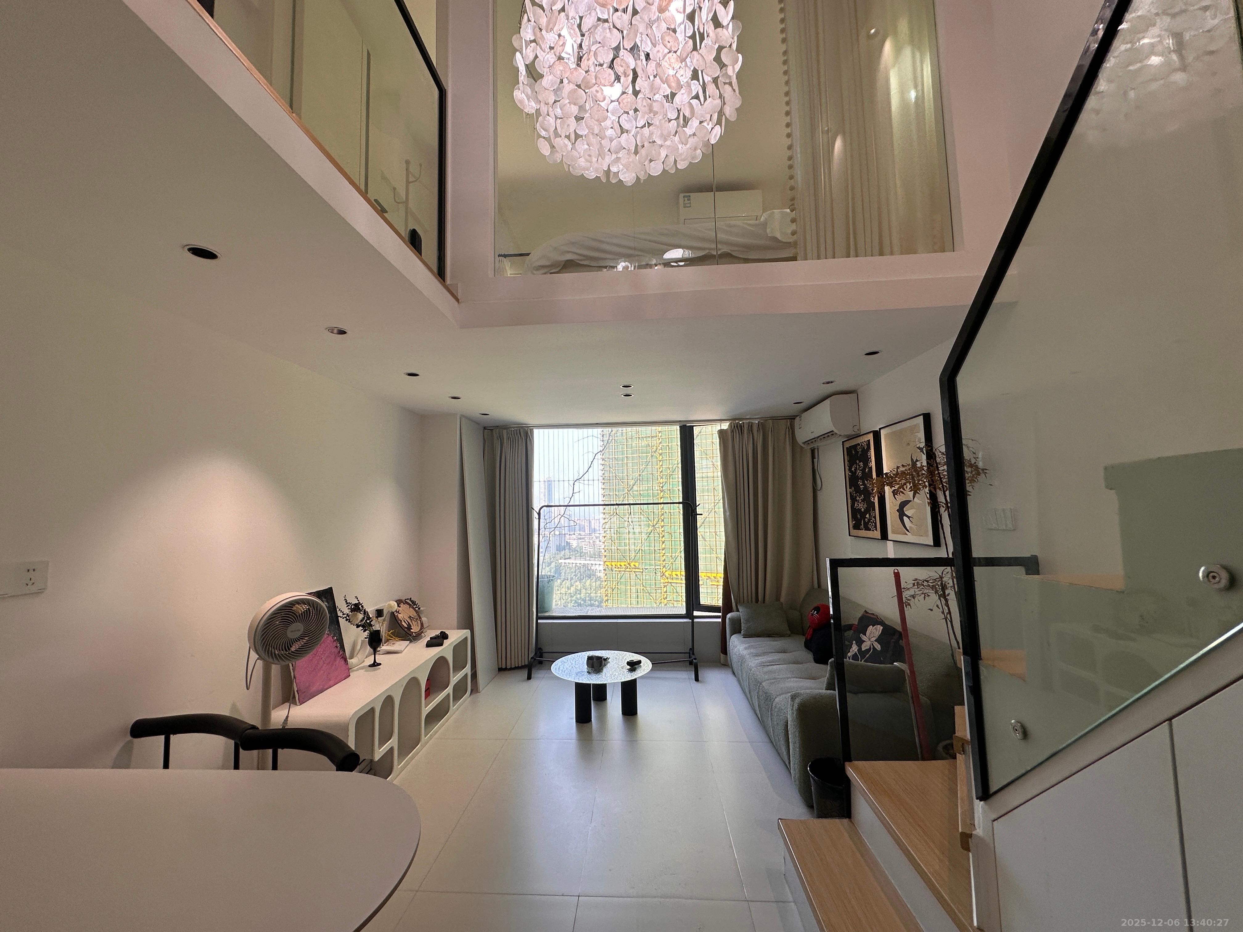 力高凤凰新天  2室1厅1卫    2600.0元/月