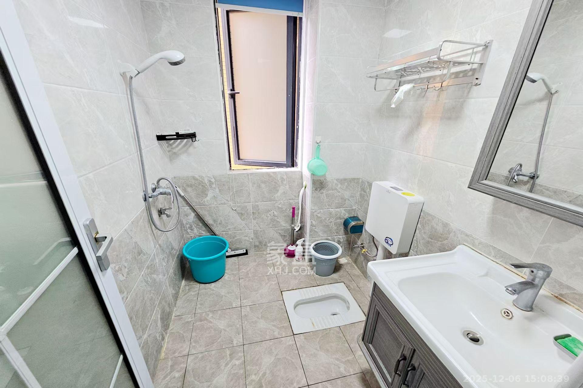 新城新世界四期柏樾  4室2厅2卫    2800.0元/月室内图