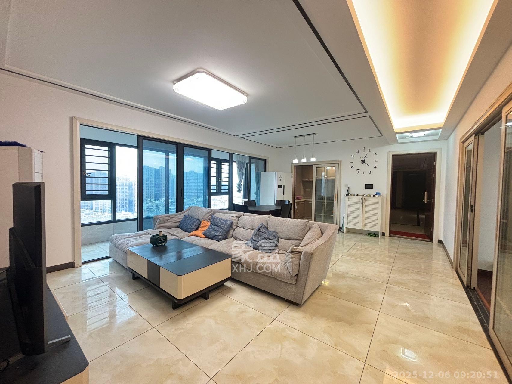 建发中央悦府  4室2厅2卫    4300.0元/月室内图1