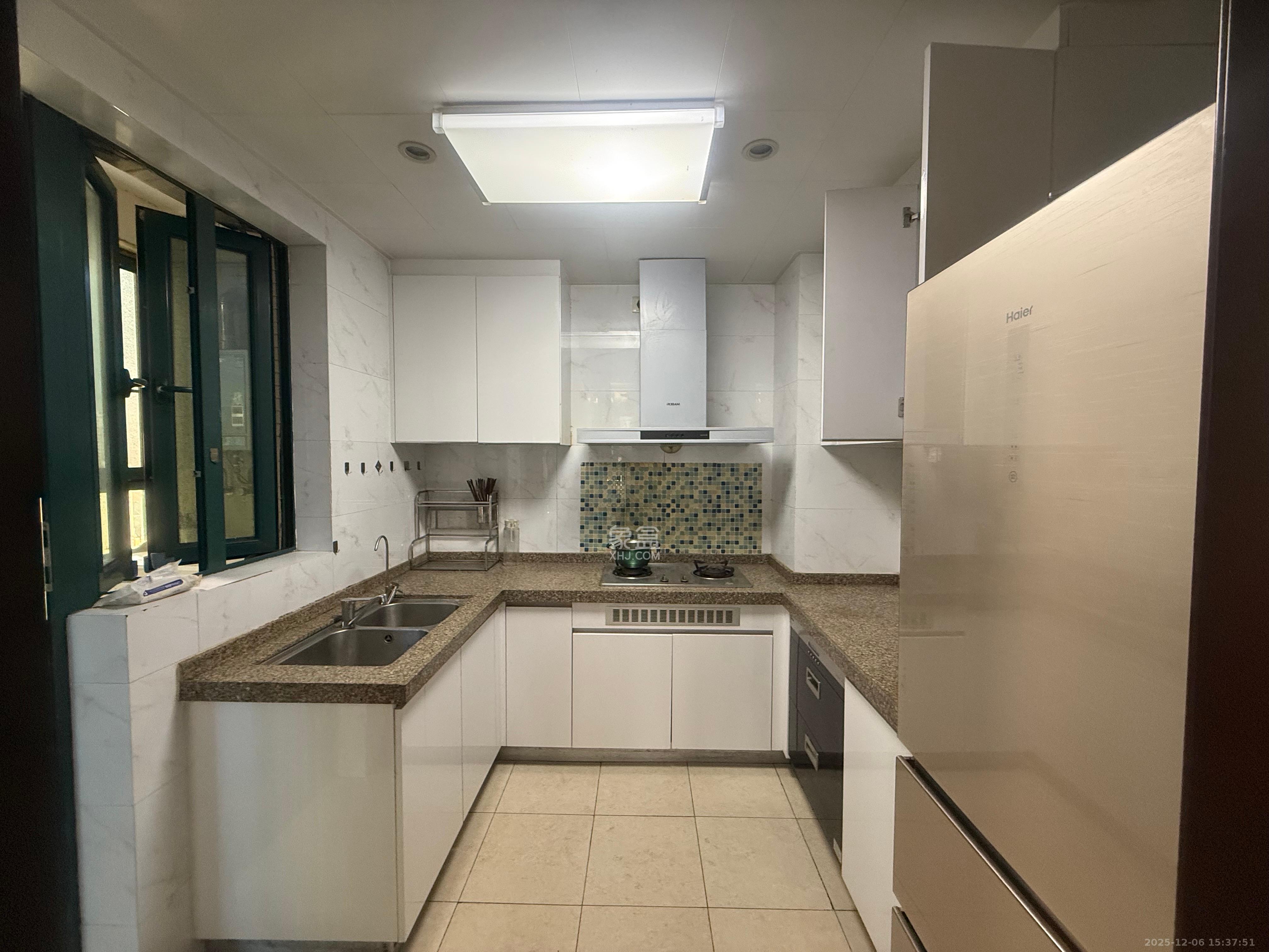 恒大雅苑 3室2厅1卫 2900.0元/月 恒大雅苑 3室2厅1卫 2900.0元/月室内图