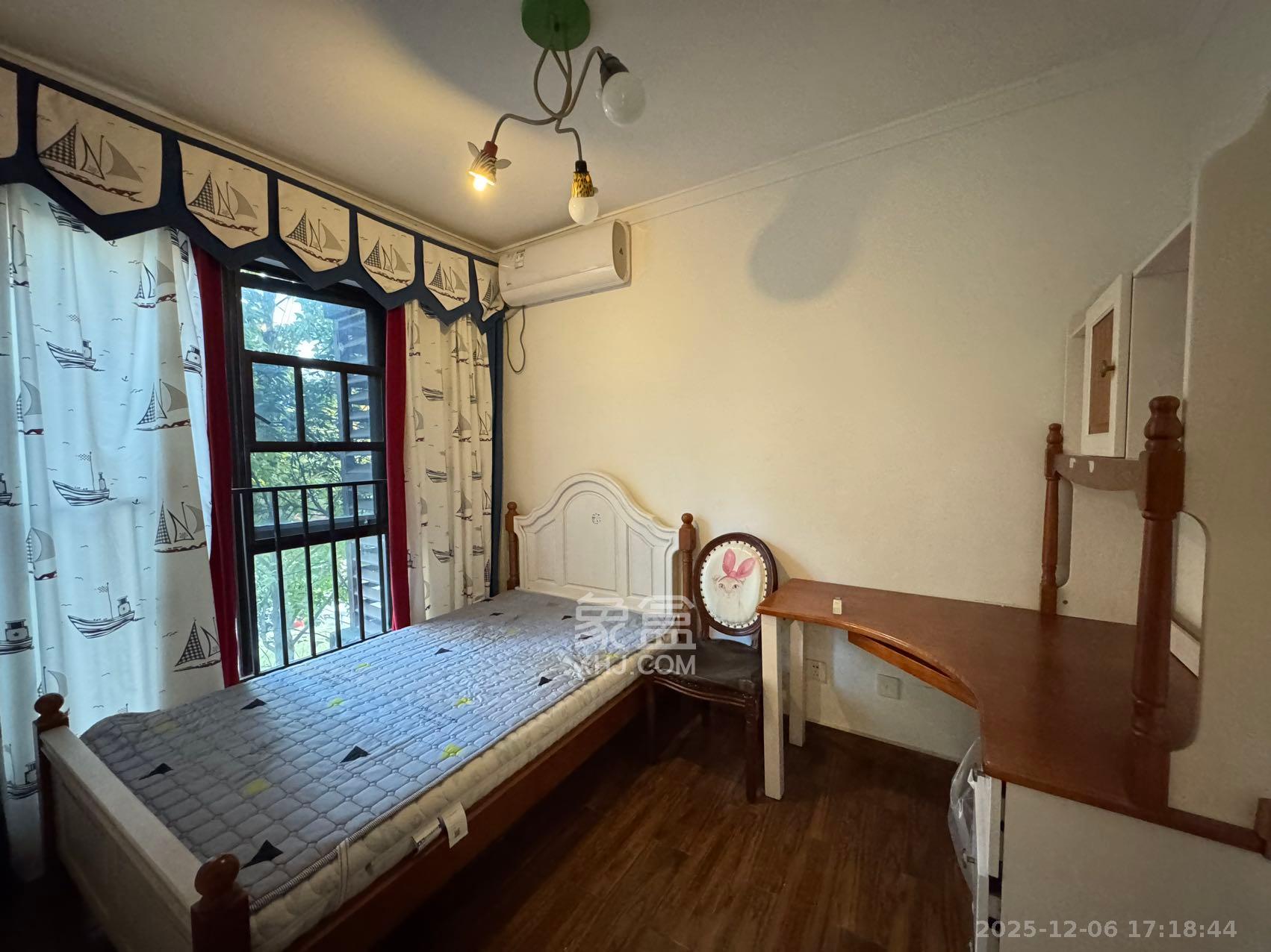 万科里金域滨江  3室2厅1卫    3100.0元/月室内图