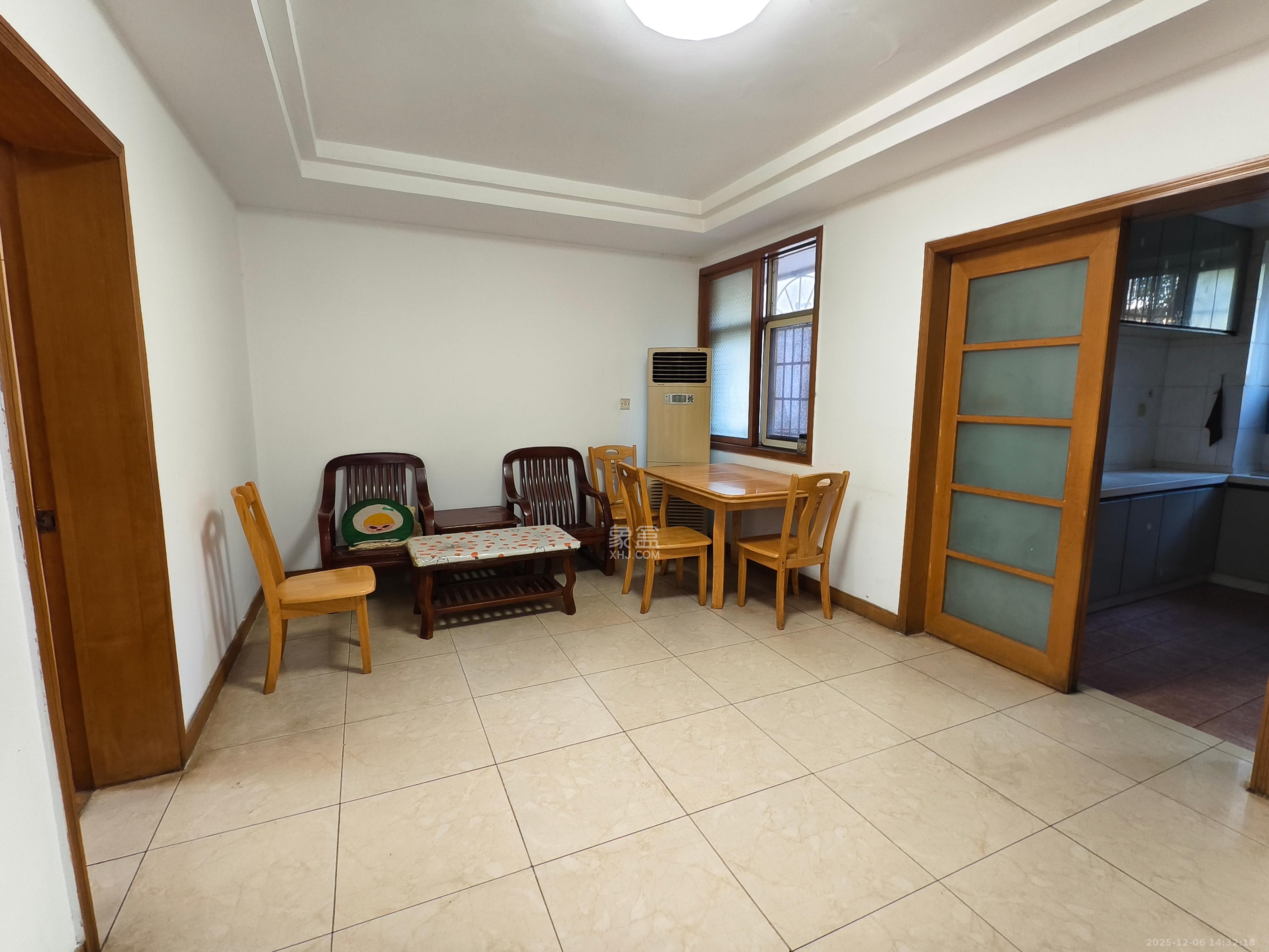 红花坡恒生制药厂宿舍 2室1厅1卫 1500.0元/月 红花坡恒生制药厂宿舍 2室1厅1卫 1500.0元/月室内图