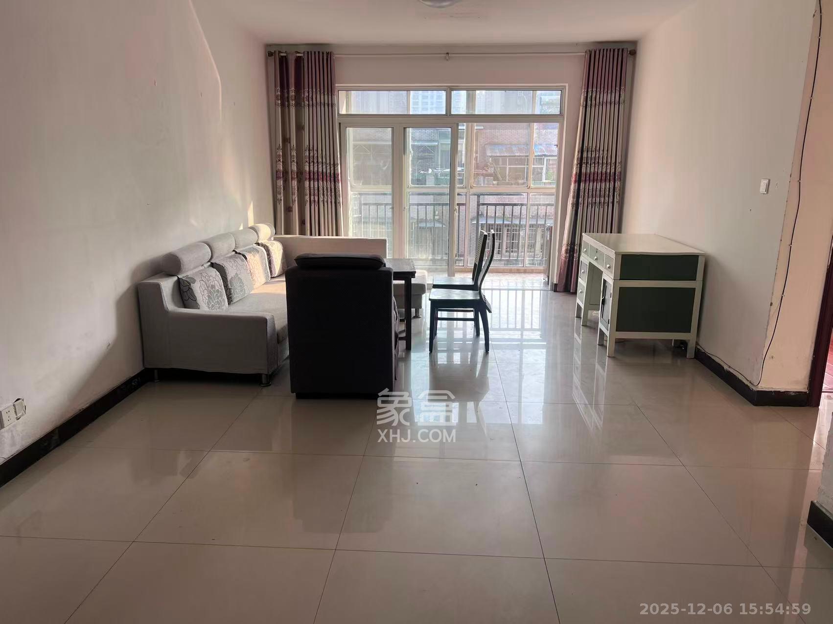 金麓西岸和苑 2室2厅1卫 1800.0元/月 金麓西岸和苑 2室2厅1卫 1800.0元/月室内图