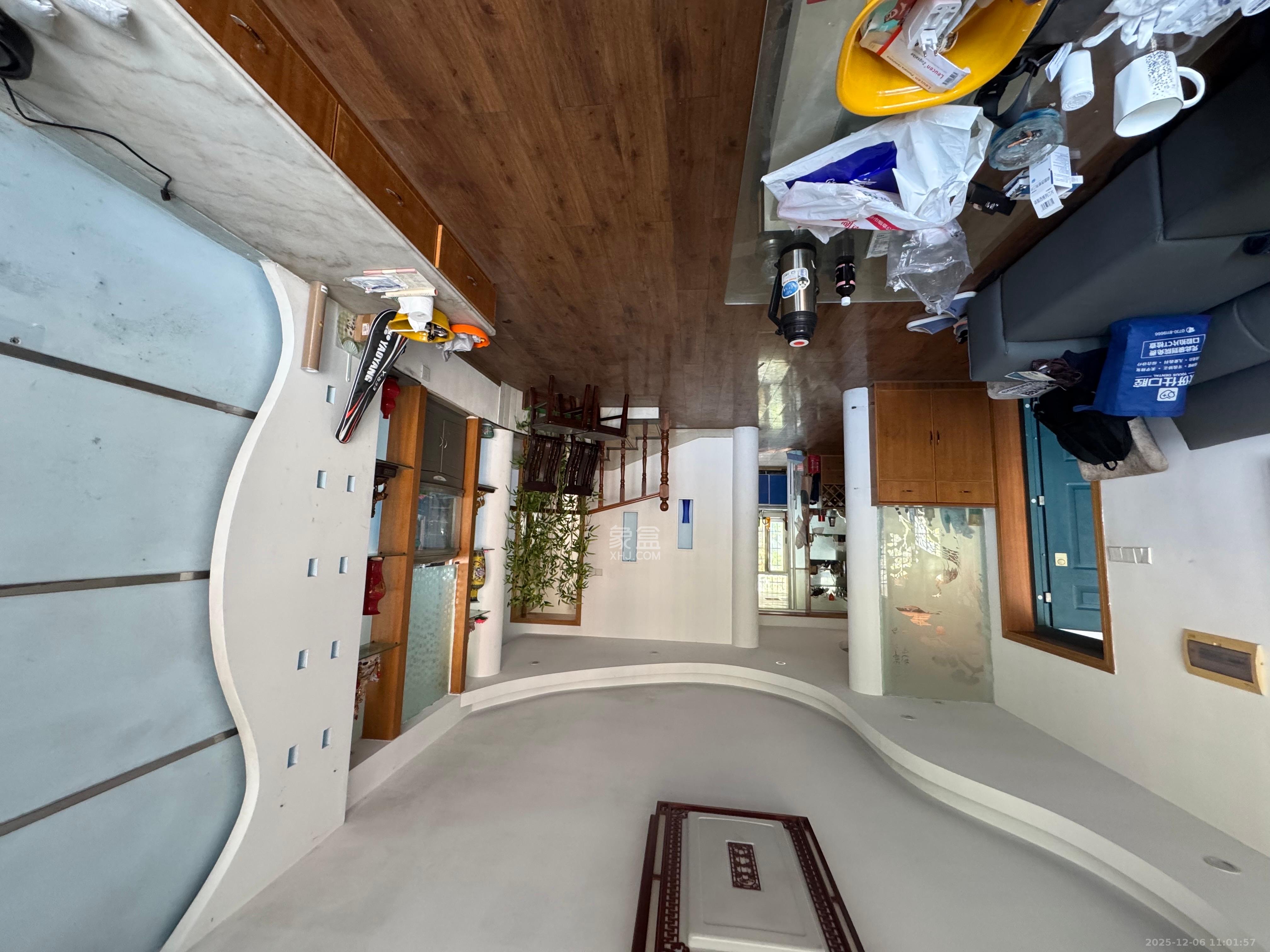 山水人家一二期 3室2厅2卫 800.0元/月 山水人家一二期 3室2厅2卫 800.0元/月室内图