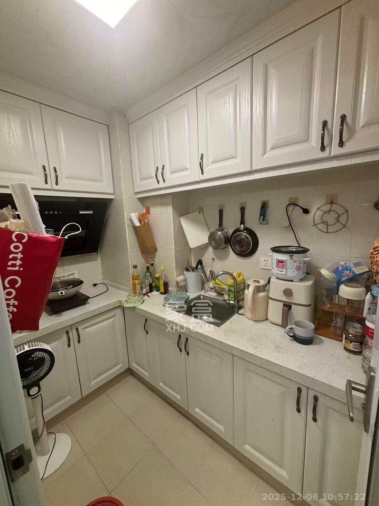 奥克斯缔壹城 1室1厅1卫 1000.0元/月 奥克斯缔壹城 1室1厅1卫 1000.0元/月室内图