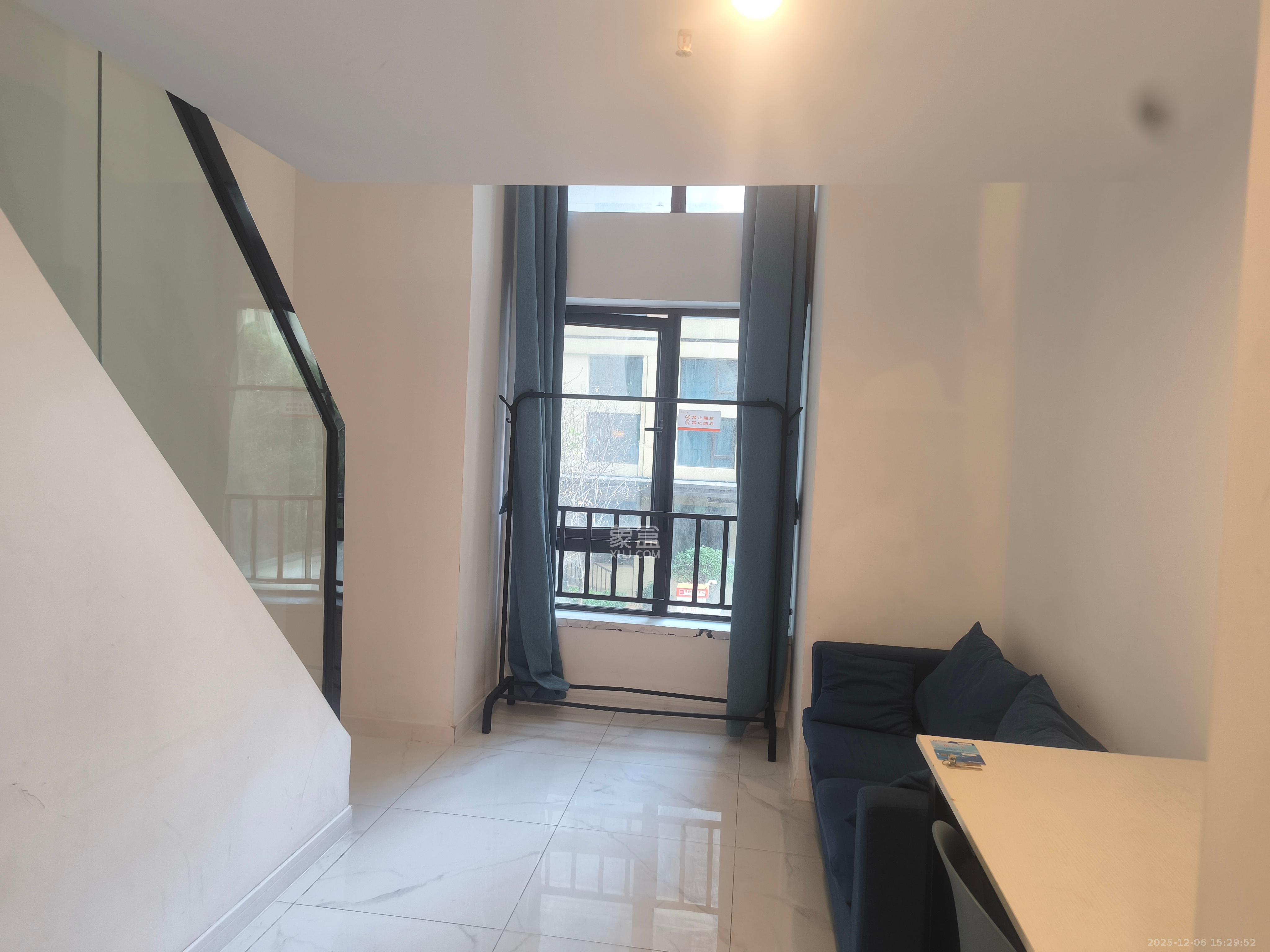 卓越江岸 1室0厅0卫 1800.0元/月 卓越江岸 1室0厅0卫 1800.0元/月室内图