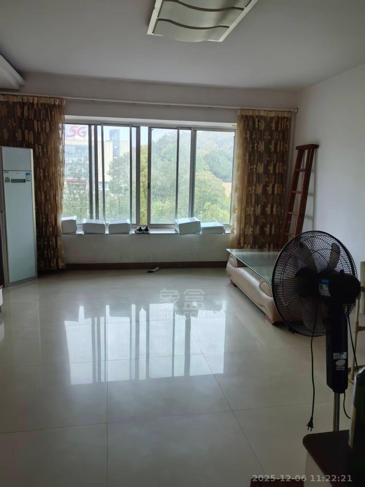 明月湖 4室2厅2卫 1500.0元/月 明月湖 4室2厅2卫 1500.0元/月室内图