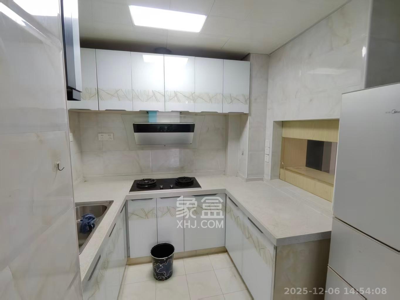 华润置地广场一期 2室1厅1卫 1800.0元/月 华润置地广场一期 2室1厅1卫 1800.0元/月室内图