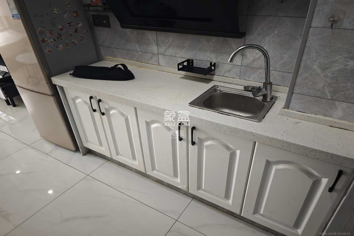 龙湖湘江星座(祺鑫星座公寓) 1室1厅1卫 1400.0元/月 龙湖湘江星座(祺鑫星座公寓) 1室1厅1卫 1400.0元/月室内图