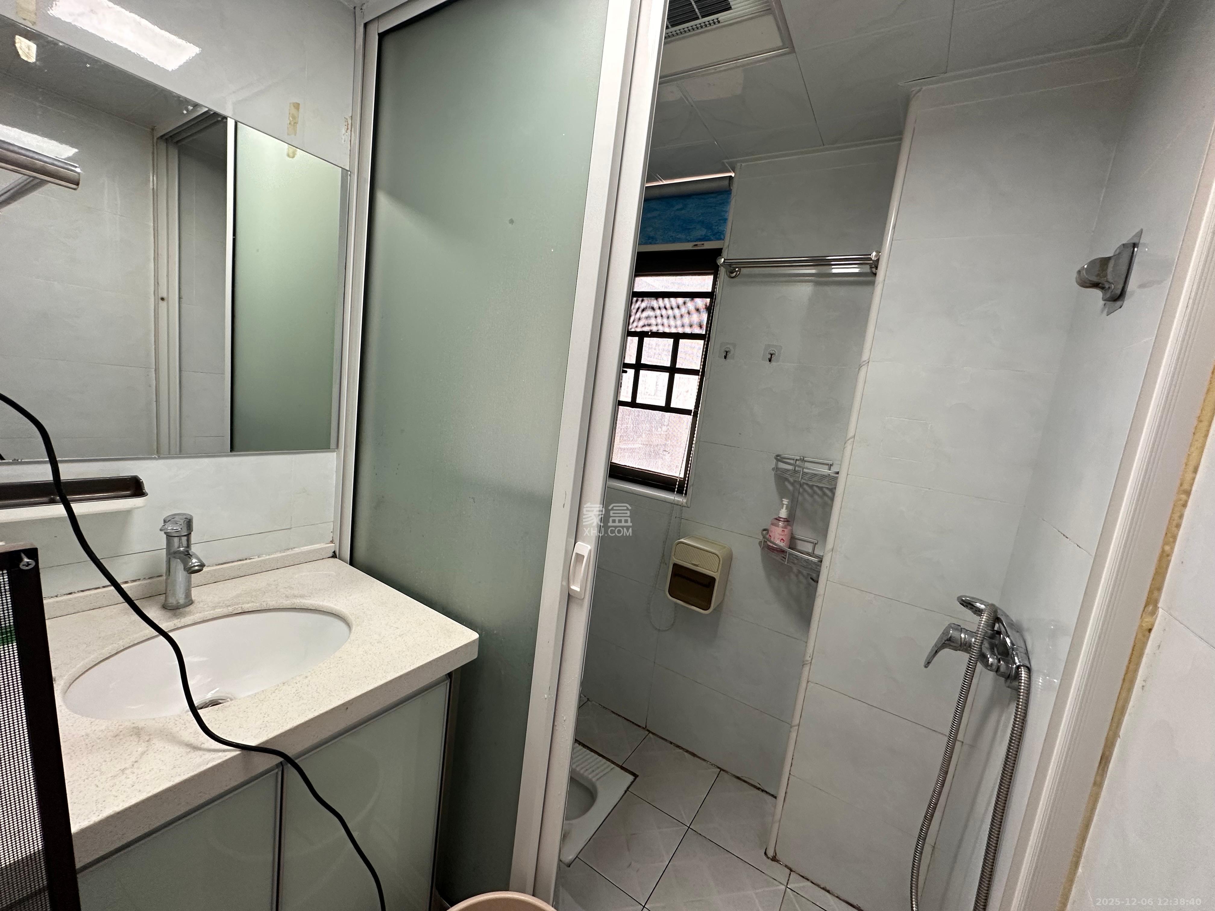 嘉雨兴园 2室1厅1卫 2400.0元/月 嘉雨兴园 2室1厅1卫 2400.0元/月室内图