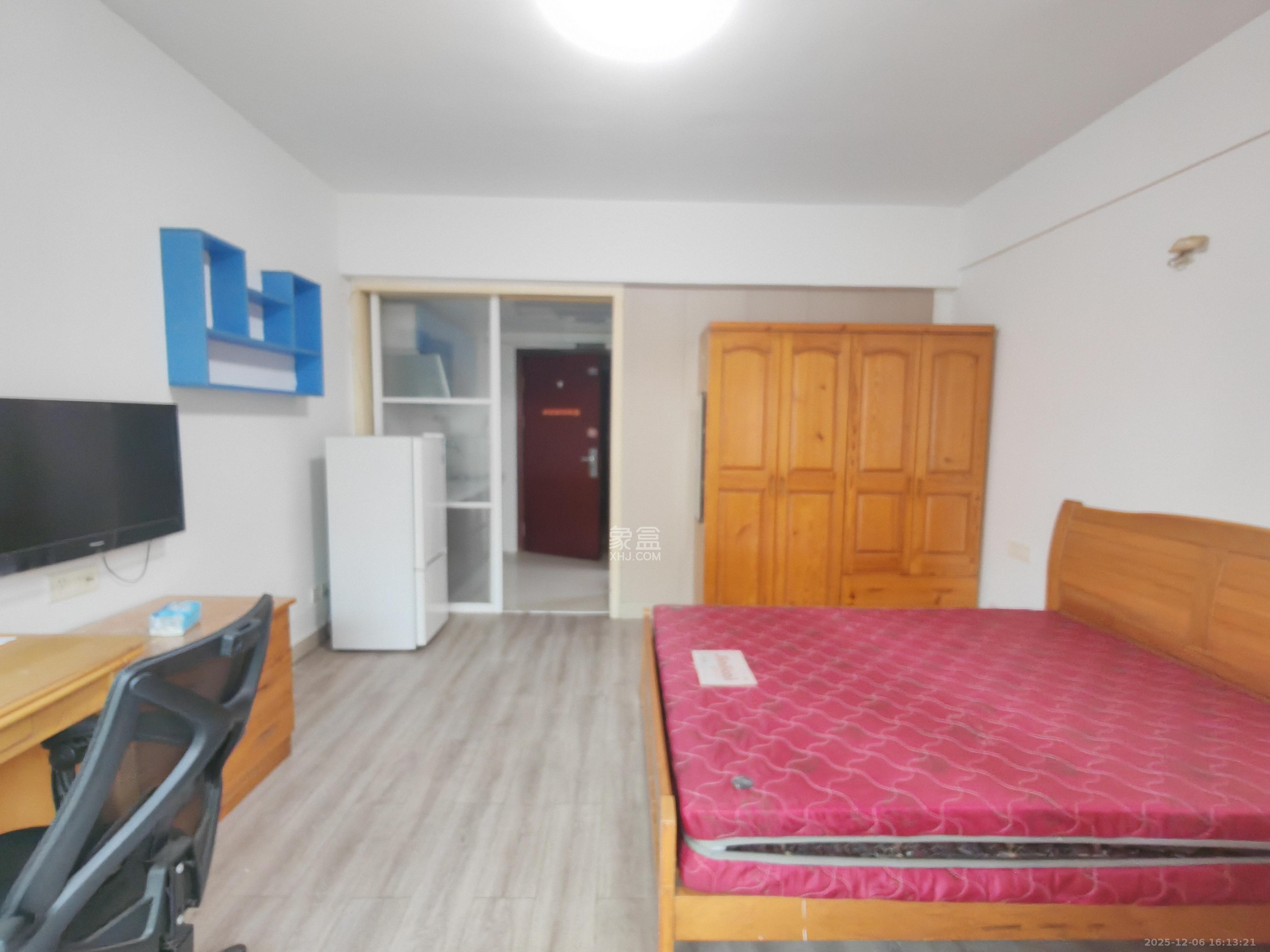 天健芙蓉盛世一期  1室0厅1卫    1400.0元/月