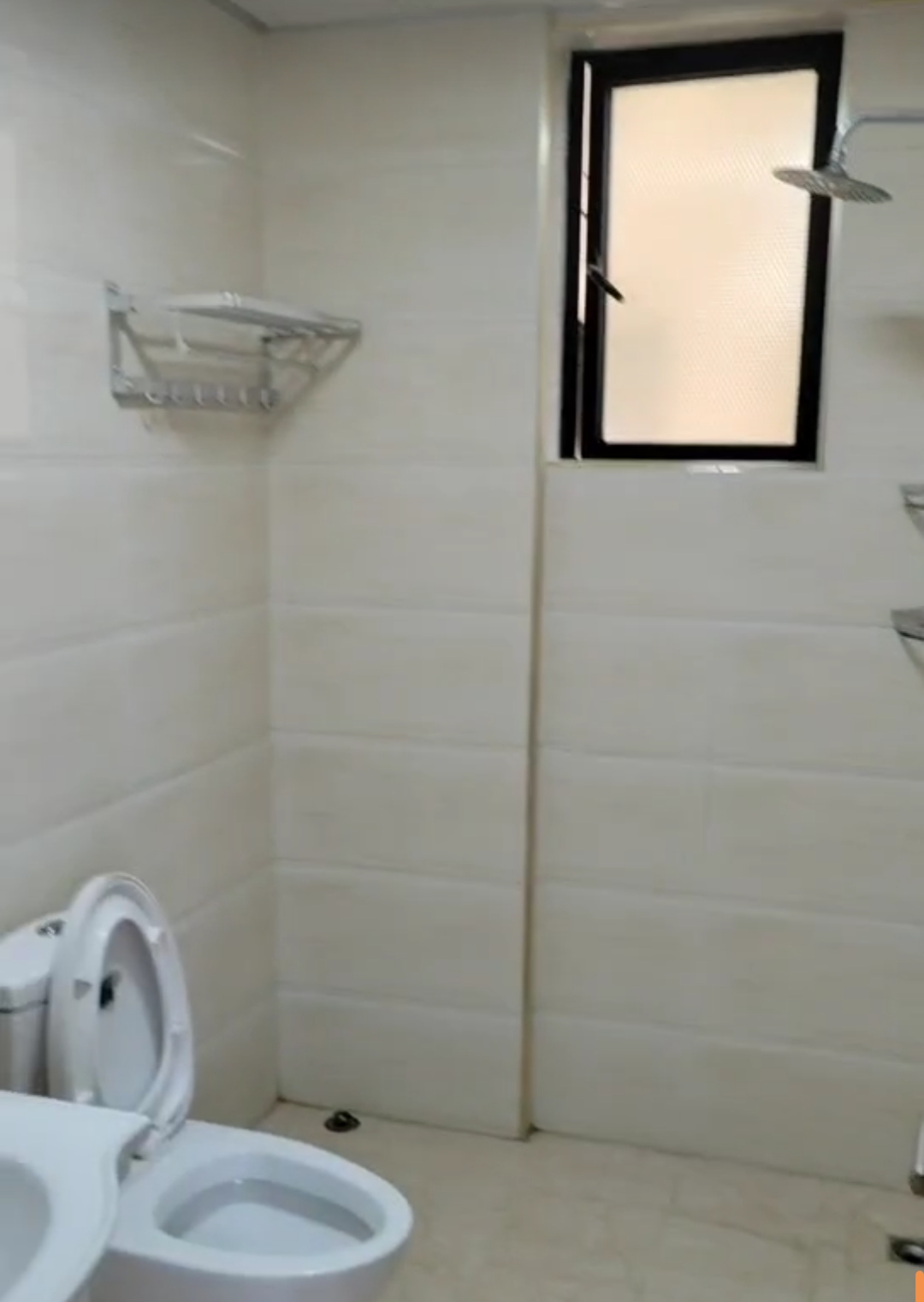 佳华公寓 1室2厅1卫 2600.0元/月 佳华公寓 1室2厅1卫 2600.0元/月室内图