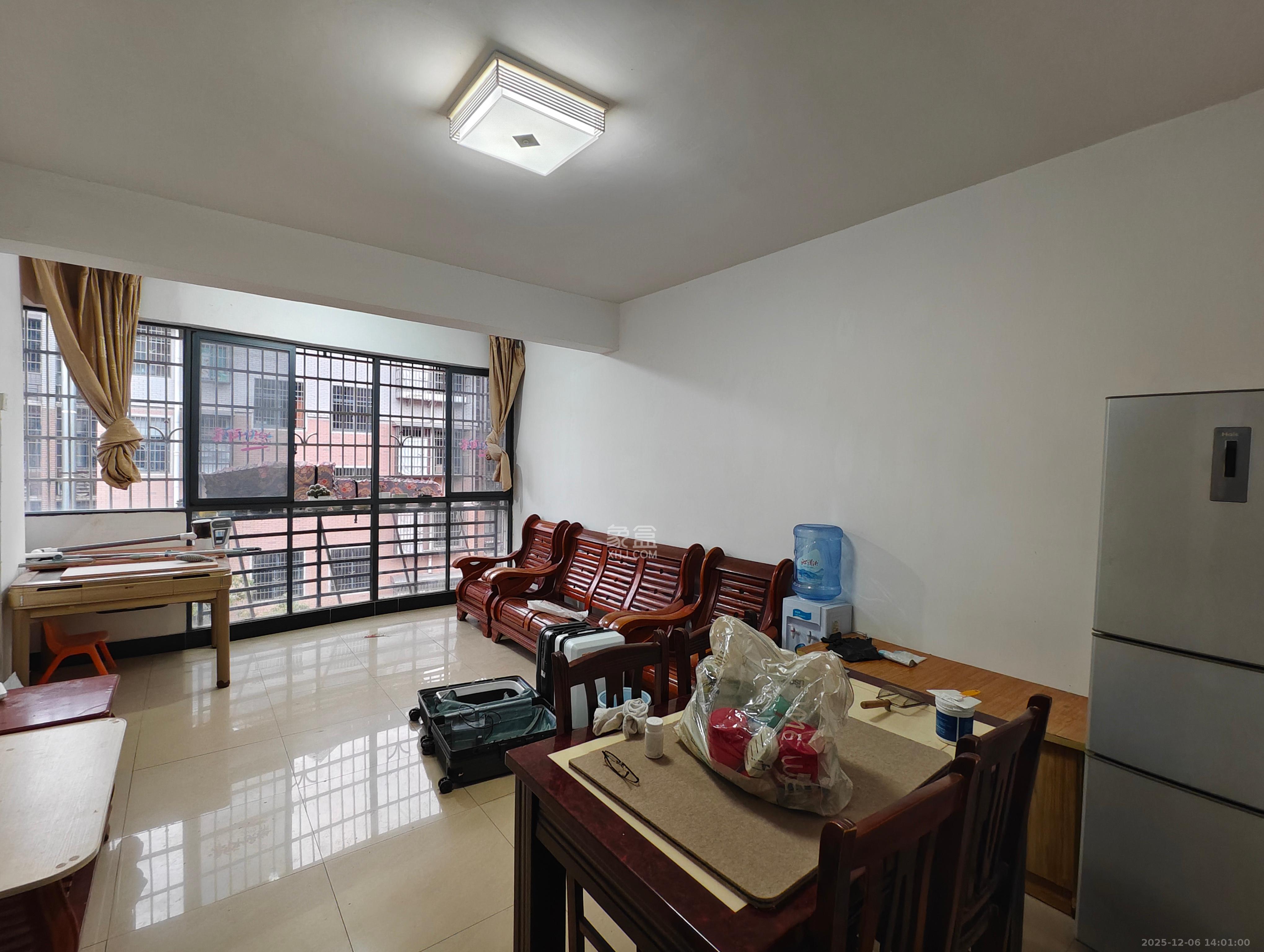 黄鹤小区4片  1室0厅0卫    1500.0元/月