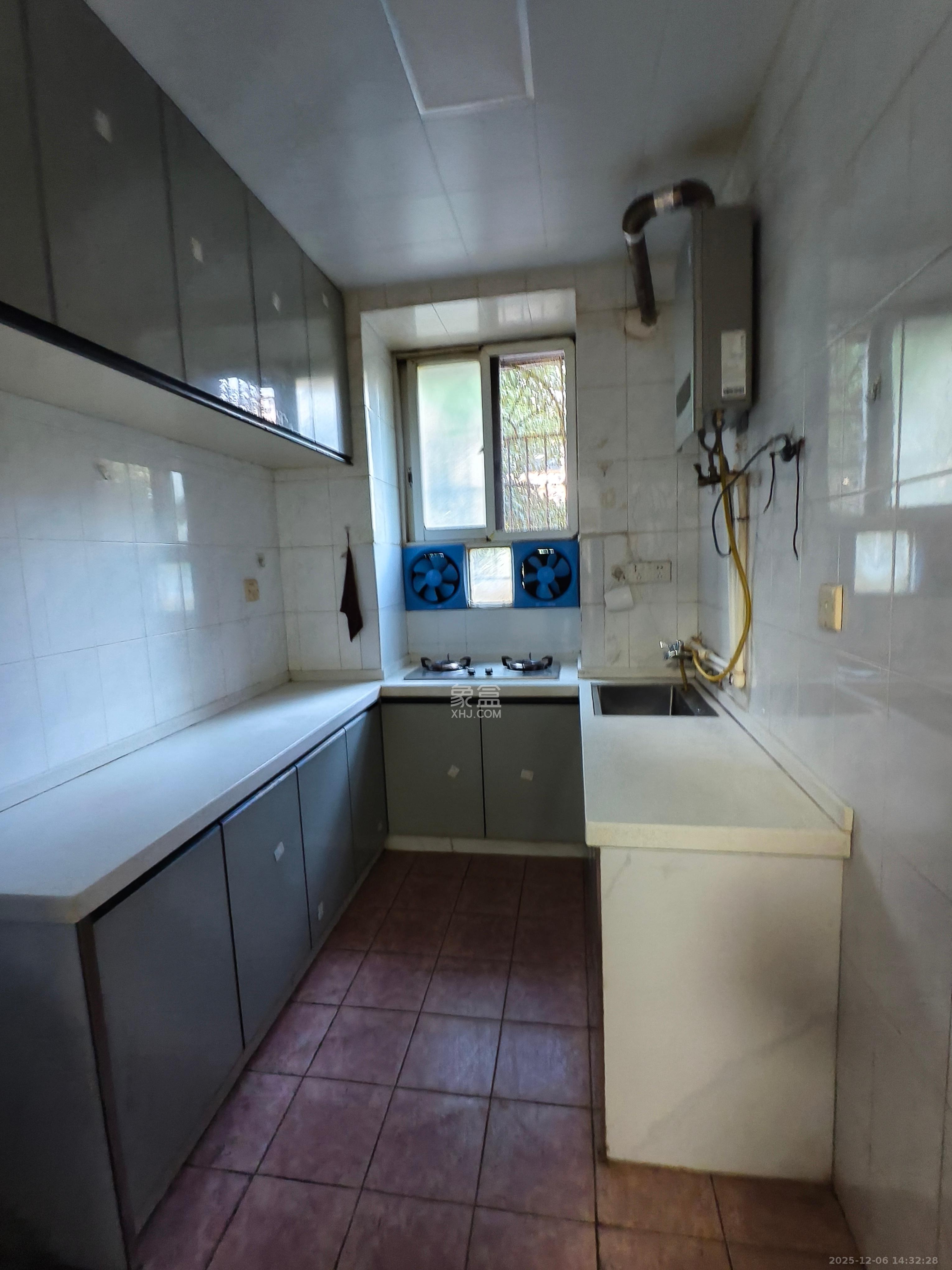 红花坡恒生制药厂宿舍 2室1厅1卫 1500.0元/月 红花坡恒生制药厂宿舍 2室1厅1卫 1500.0元/月室内图