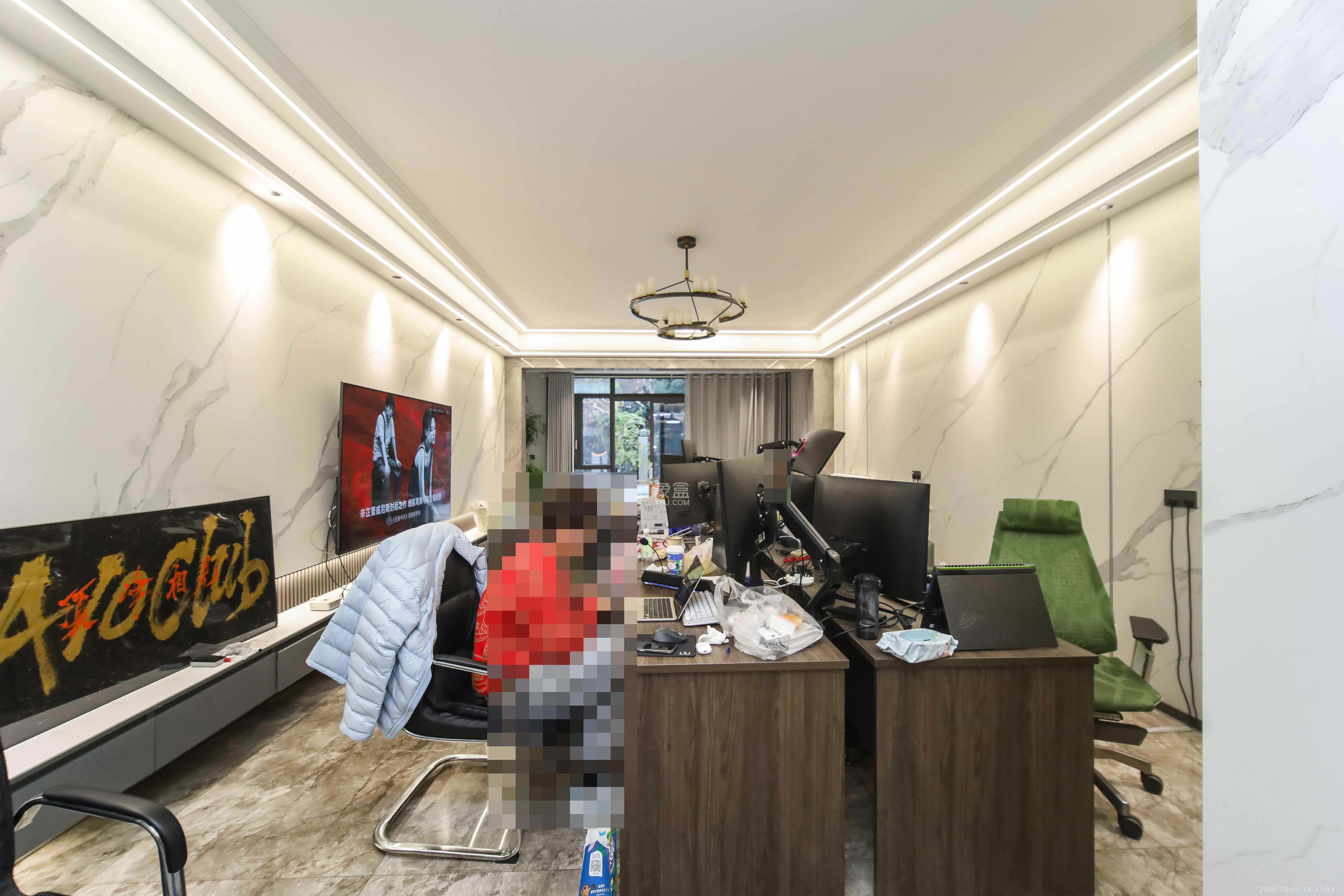 江河中央洋房  4室2厅1卫    460.0万