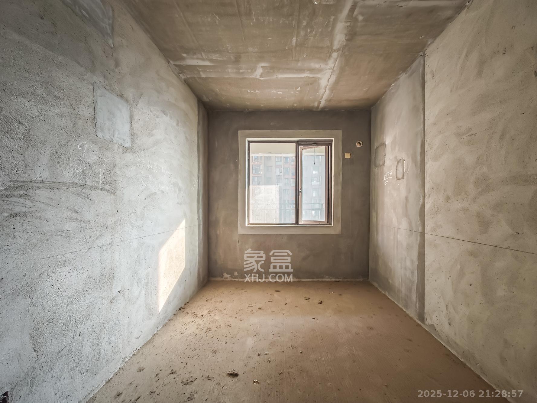 湘诚德峰小区A区  3室2厅2卫    65.0万卧室