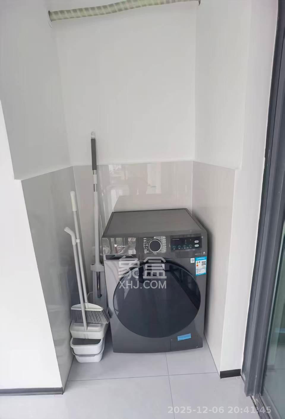 碧桂园智慧城市  3室2厅2卫    2200.0元/月