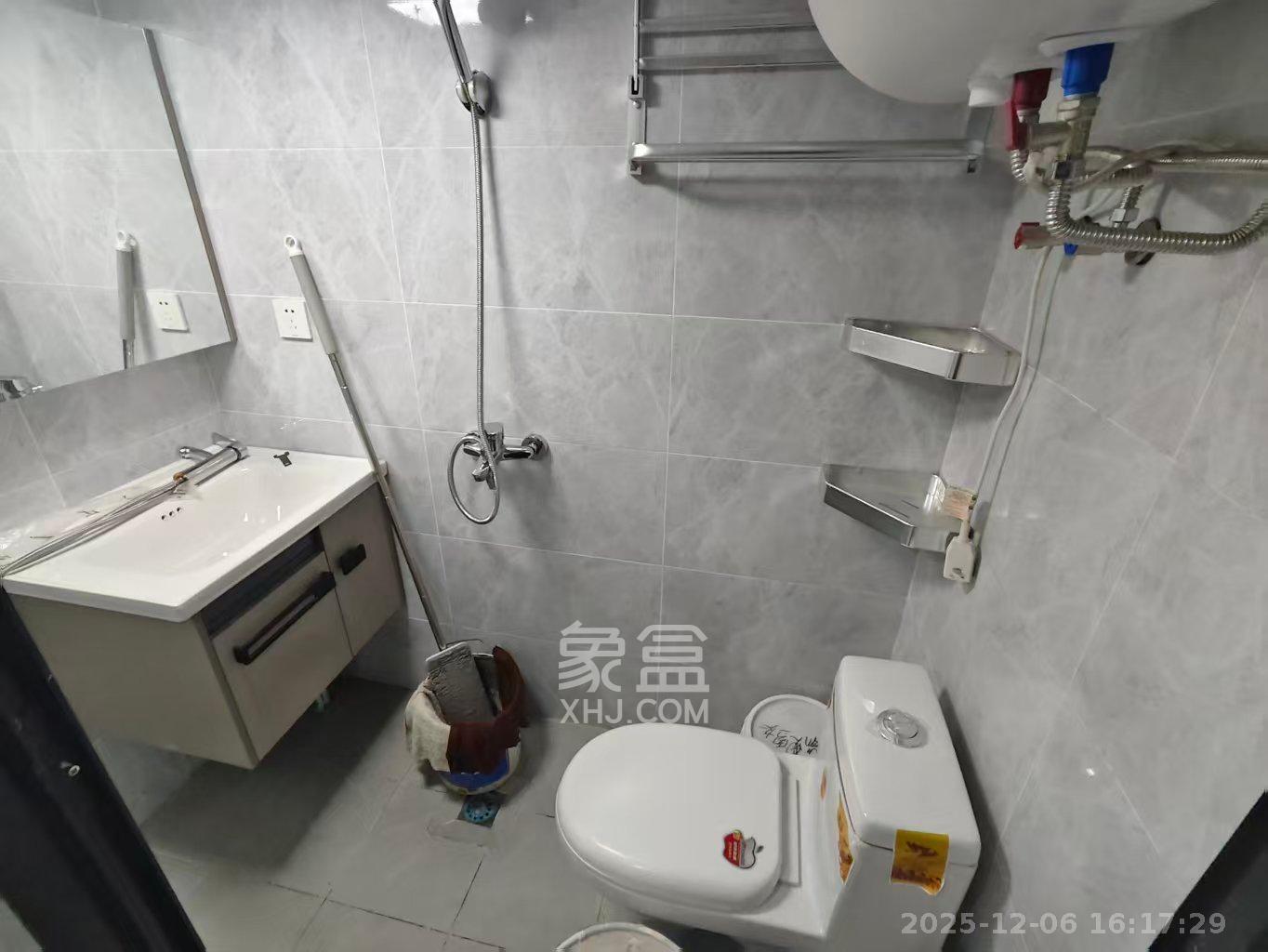 保利天禧EF区 1室1厅1卫 2000.0元/月 保利天禧EF区 1室1厅1卫 2000.0元/月室内图