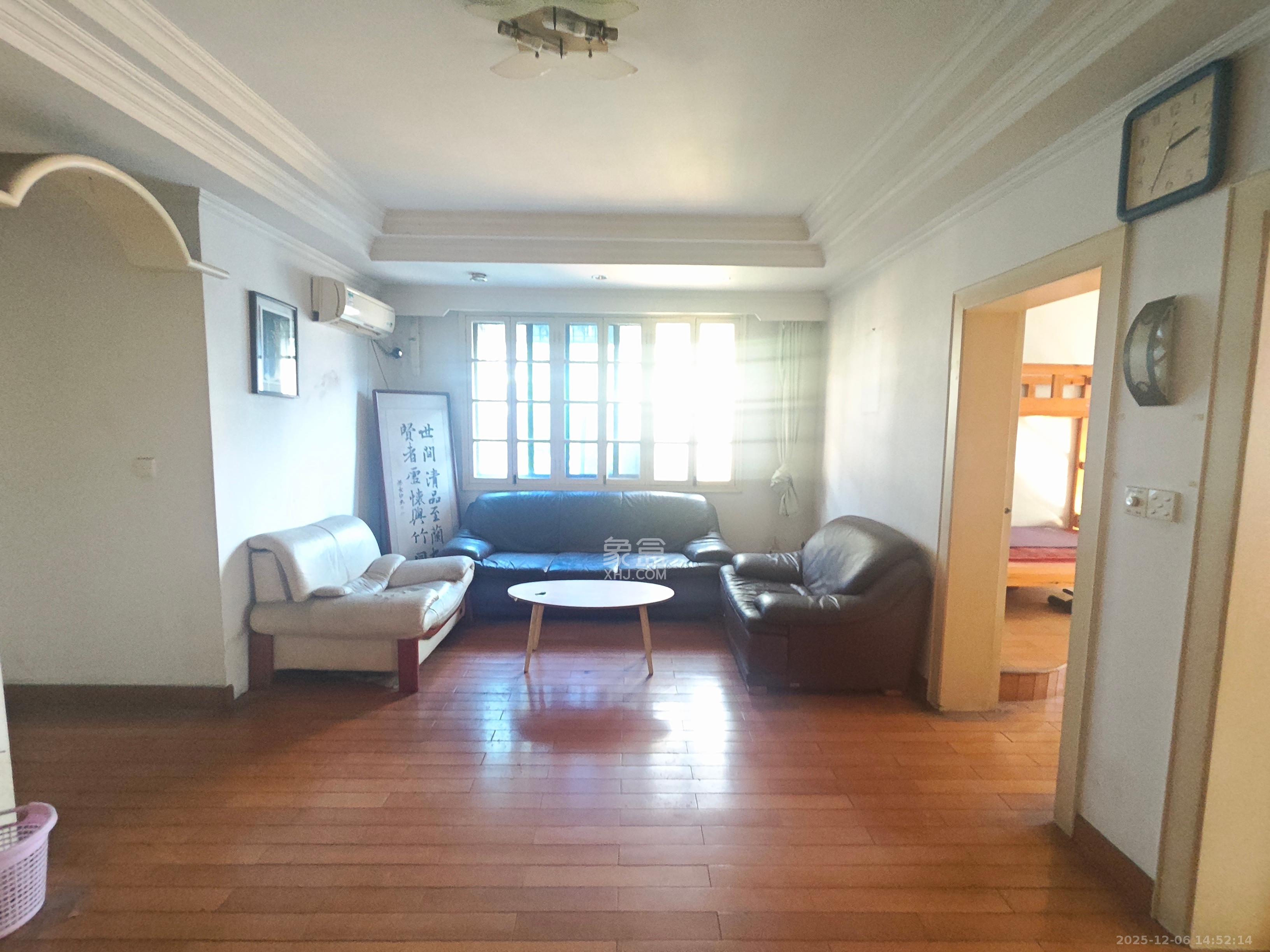 省进出口公司宿舍  3室2厅1卫    1600.0元/月