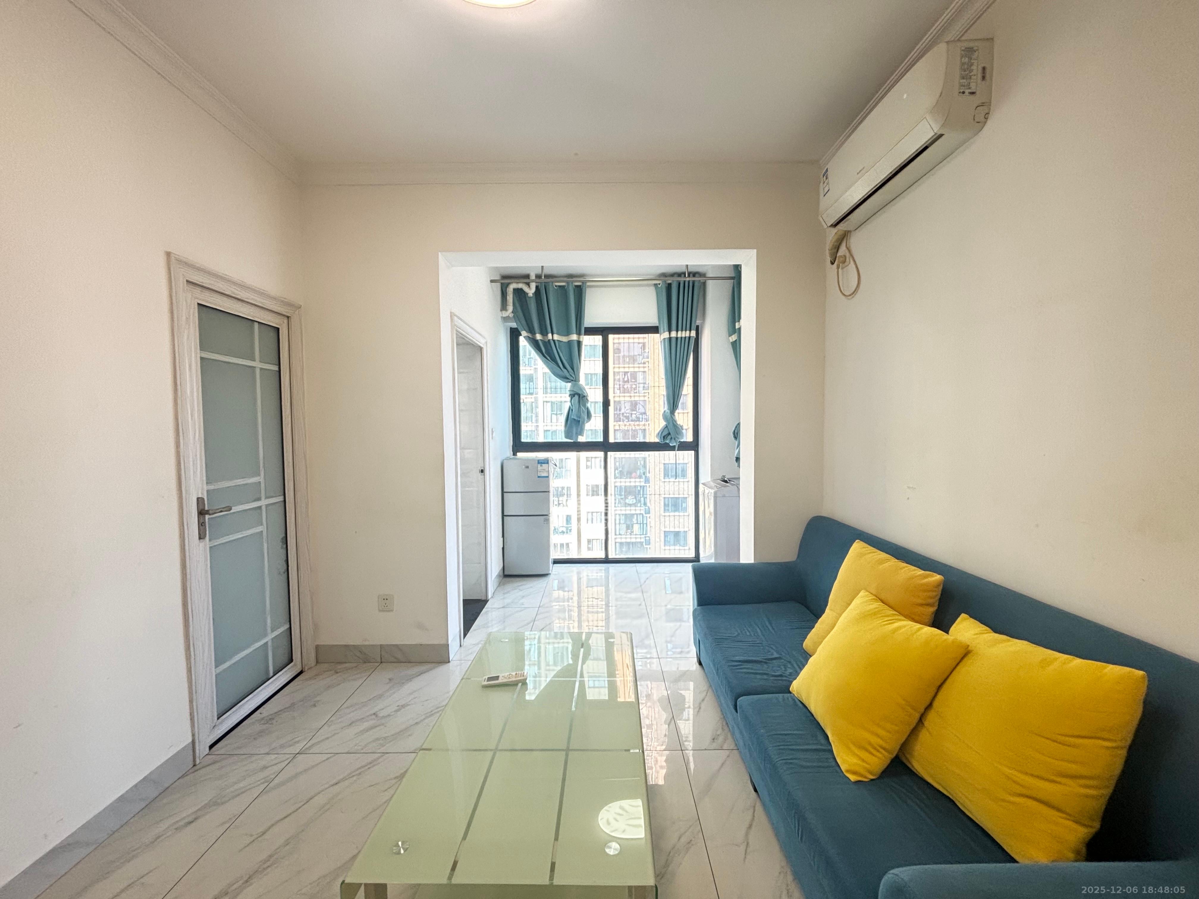 中南红领邦（红星嘉和苑）  1室1厅1卫    1400.0元/月