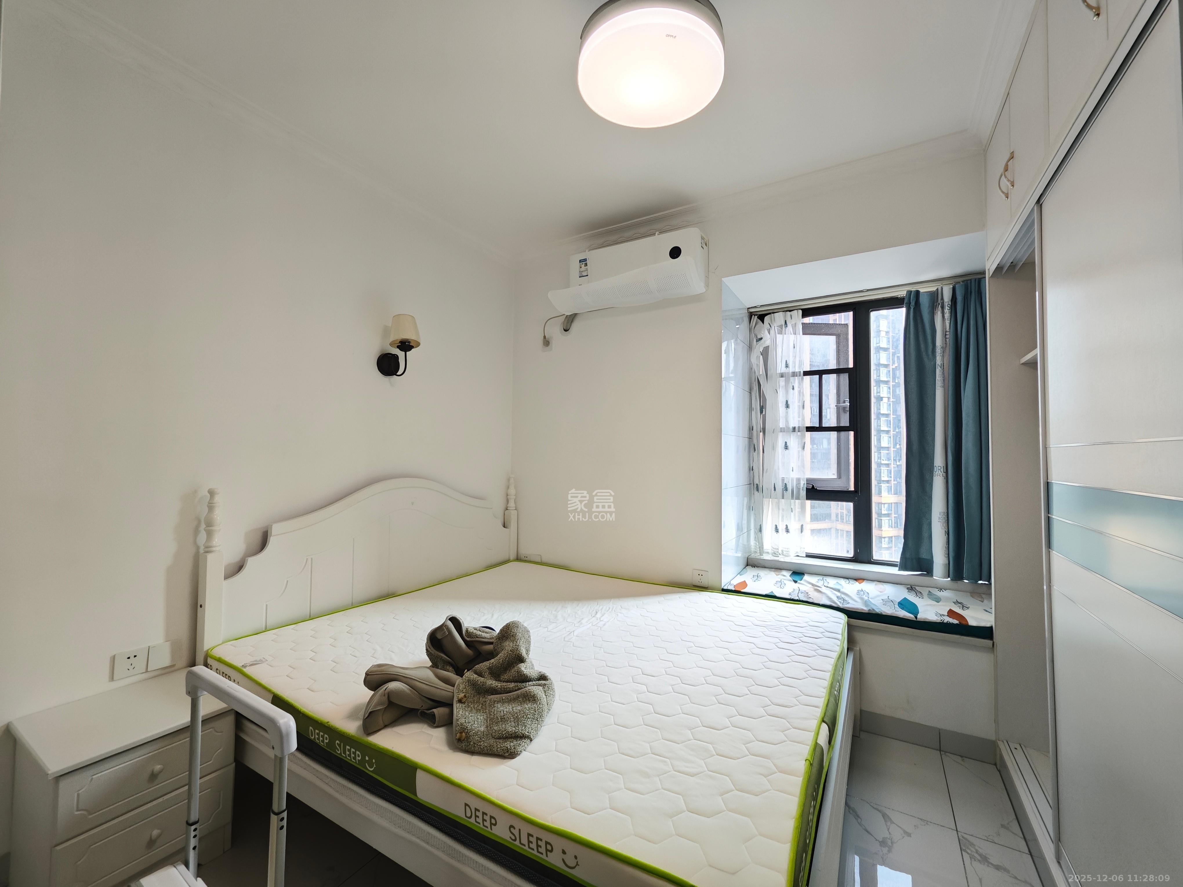 天健城 1室0厅0卫 2000.0元/月 天健城 1室0厅0卫 2000.0元/月室内图