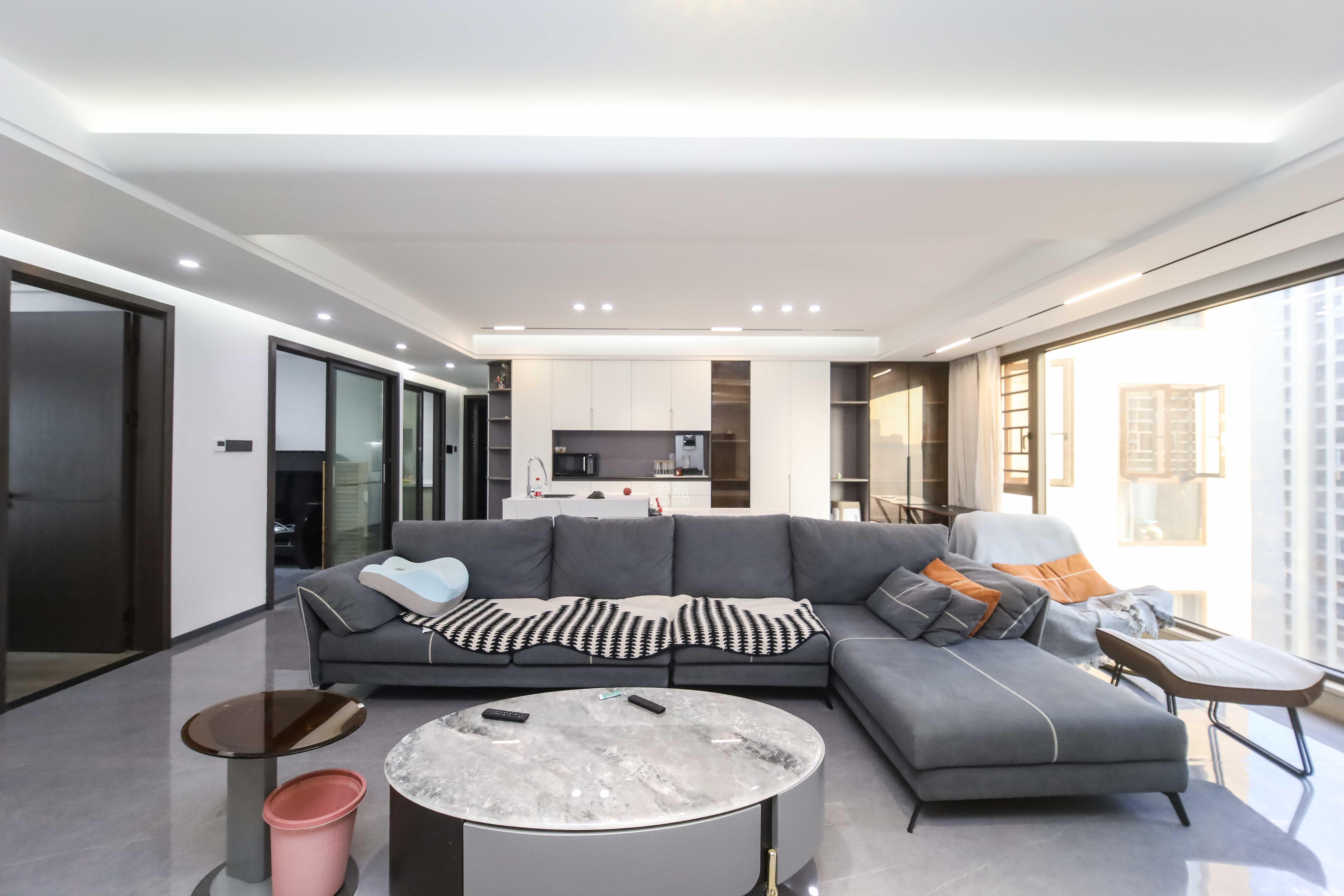 德奥悦东方  4室2厅1卫    210.0万