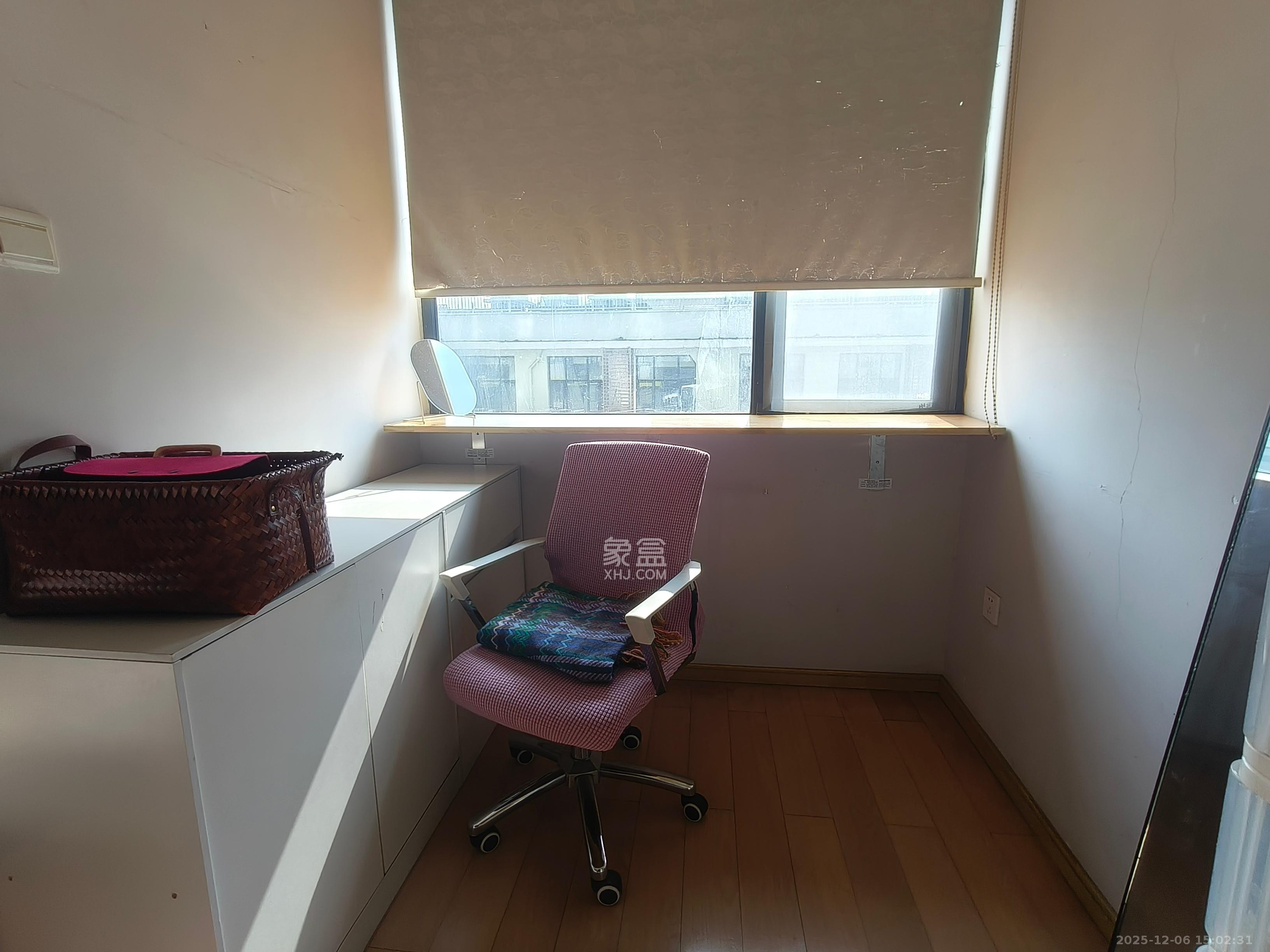 万科金色家园  1室1厅1卫    1300.0元/月室内图