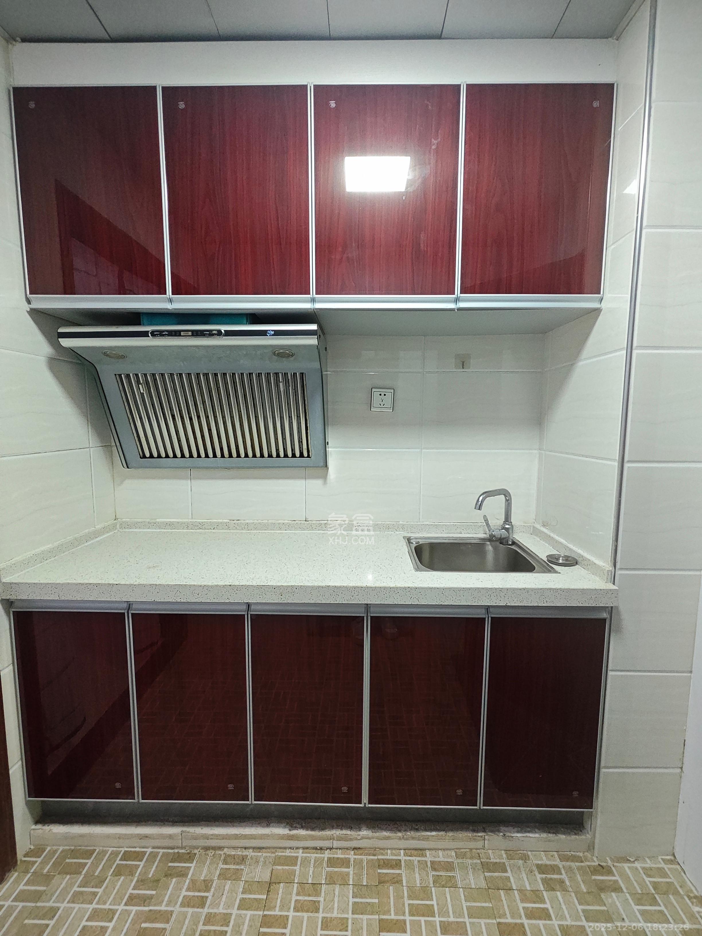 生活艺术城  1室1厅1卫    1100.0元/月室内图