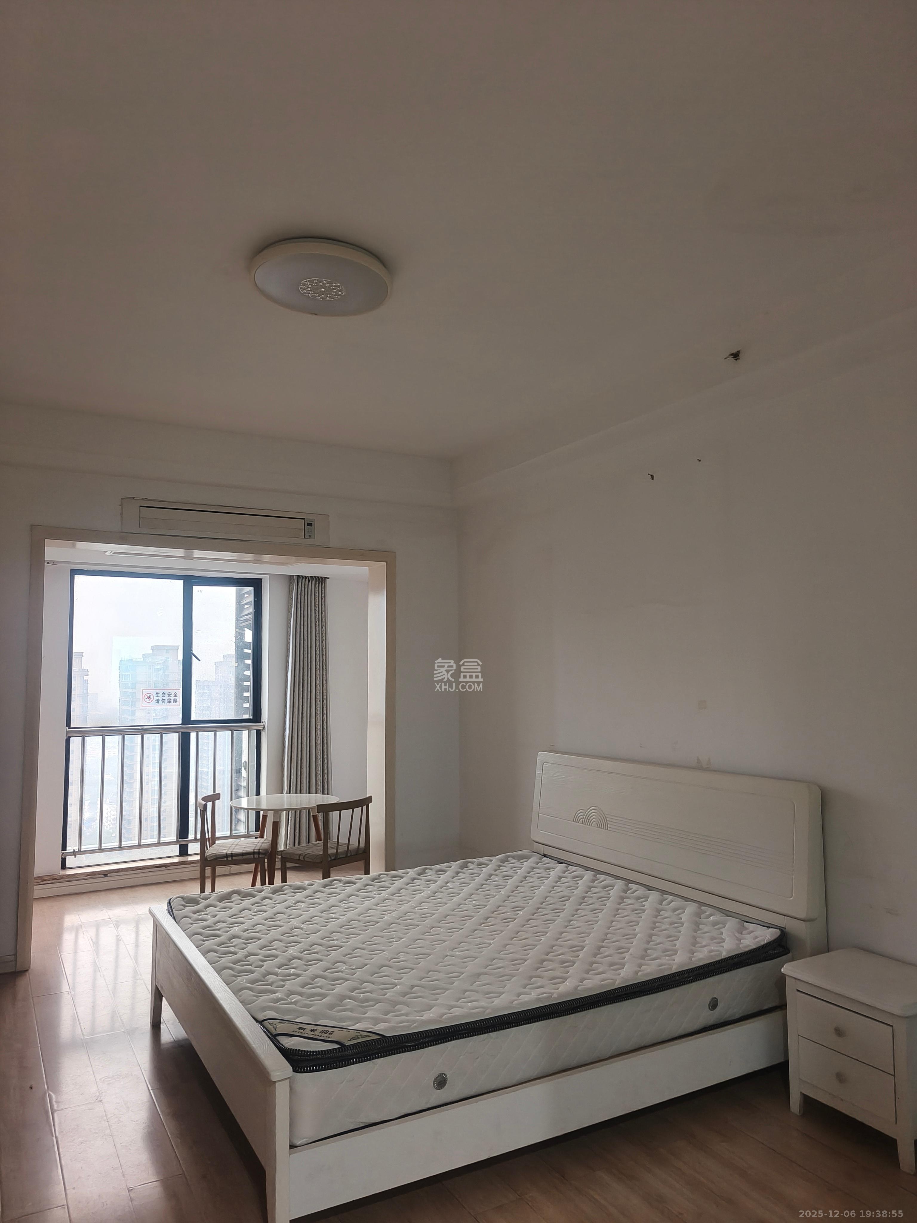 湘腾城市广场  1室1厅1卫    1300.0元/月室内图