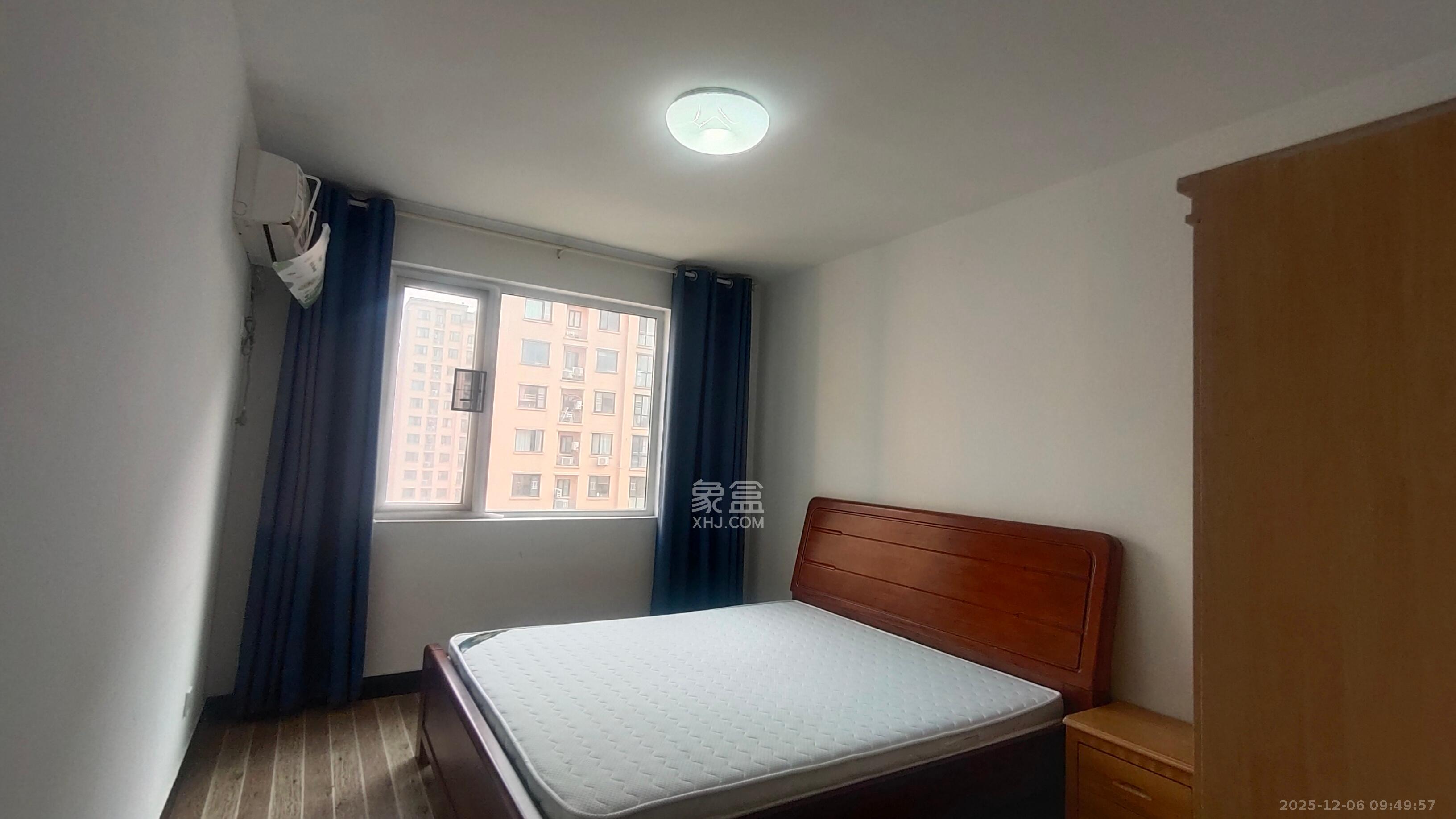 丽发新城  3室2厅2卫    2200.0元/月室内图