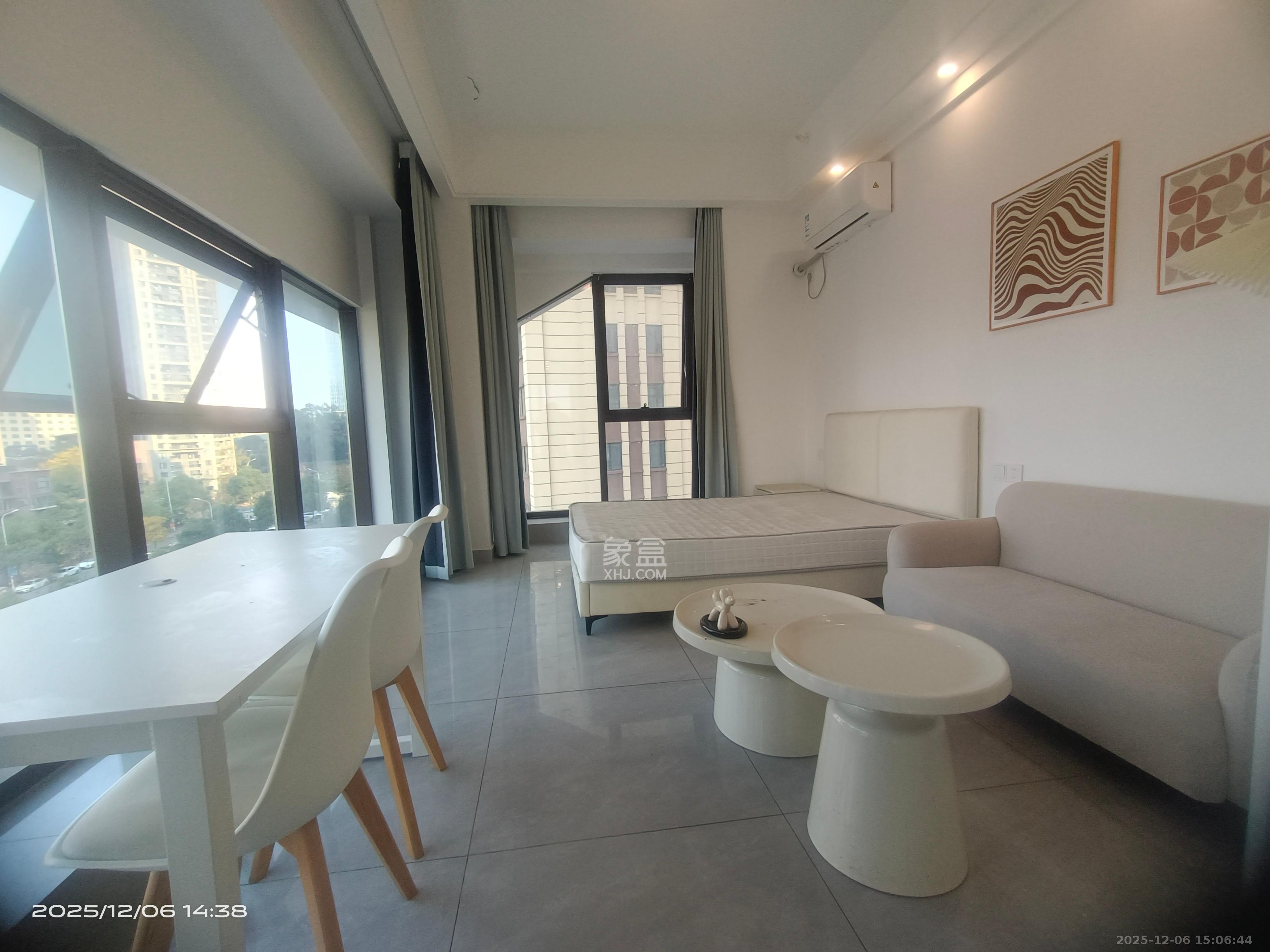 臻园  1室1厅1卫    1600.0元/月