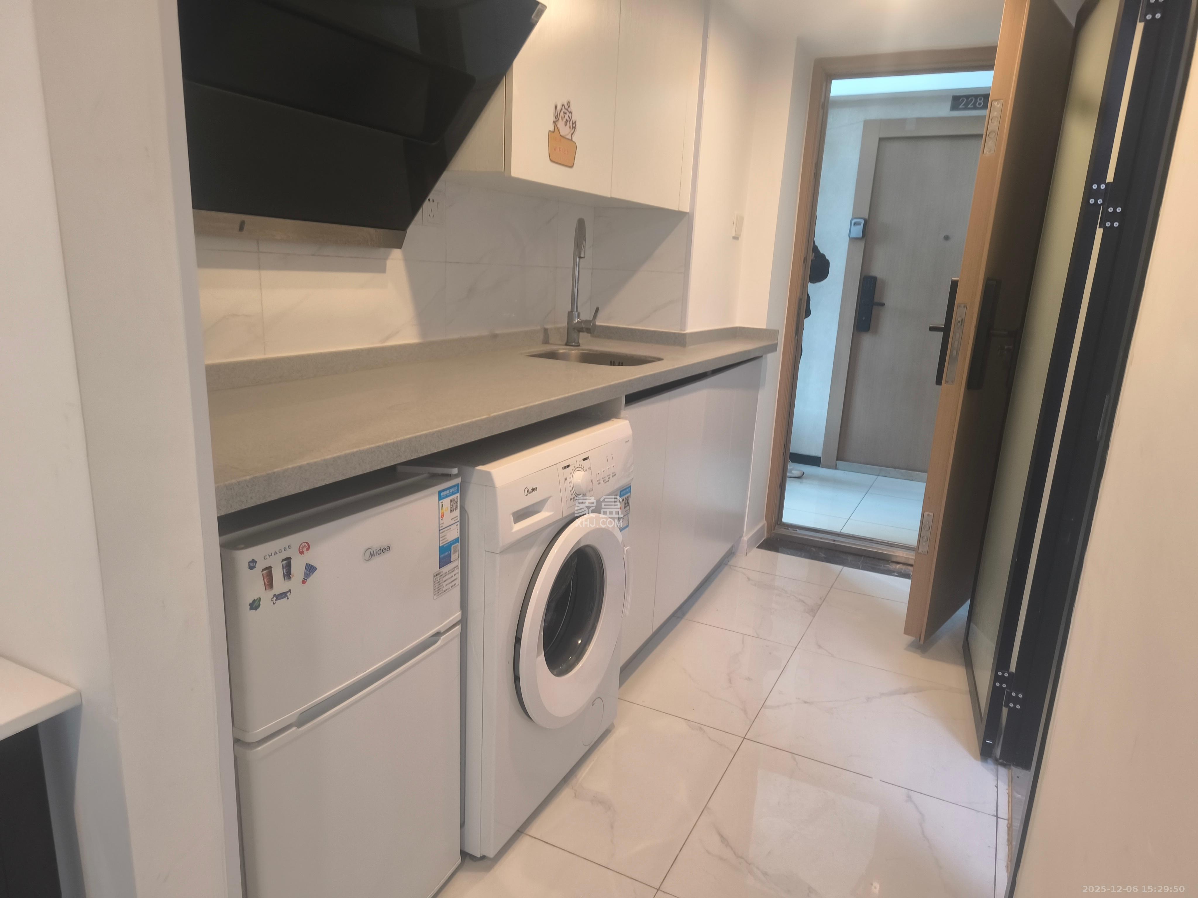 卓越江岸 1室0厅0卫 1800.0元/月 卓越江岸 1室0厅0卫 1800.0元/月室内图