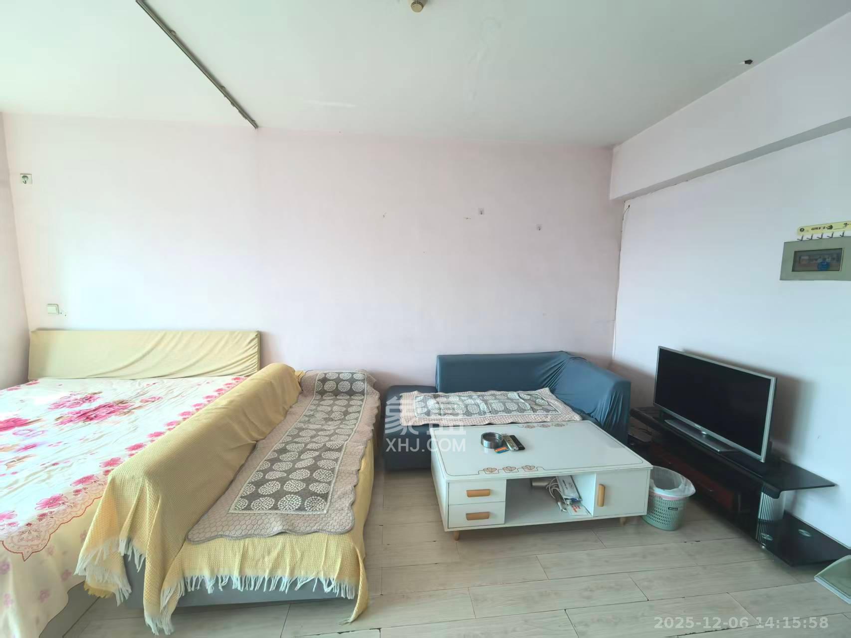 香颂国际  1室1厅1卫    1400.0元/月