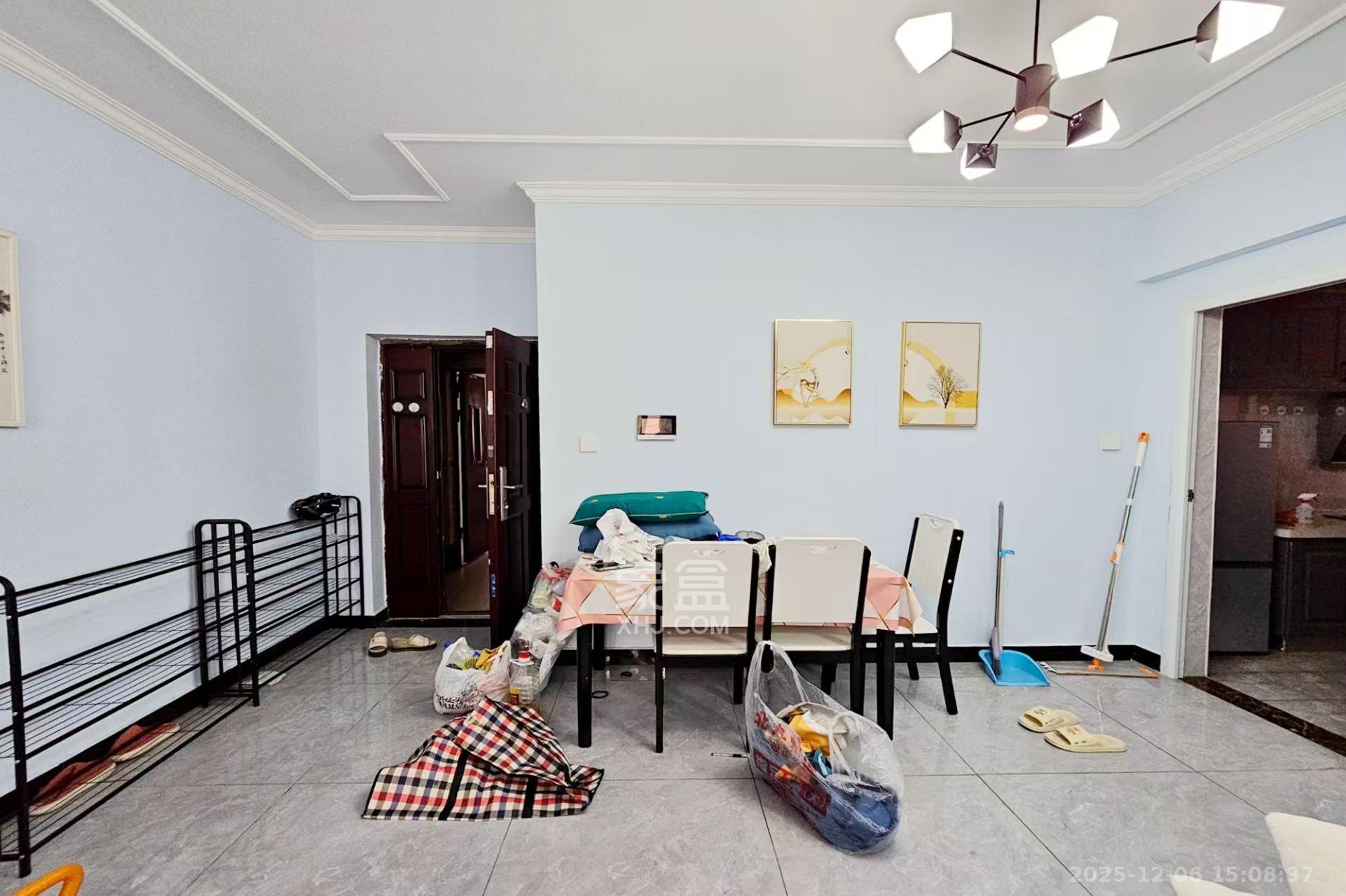 新城新世界四期柏樾 4室2厅2卫 2800.0元/月 新城新世界四期柏樾 4室2厅2卫 2800.0元/月室内图